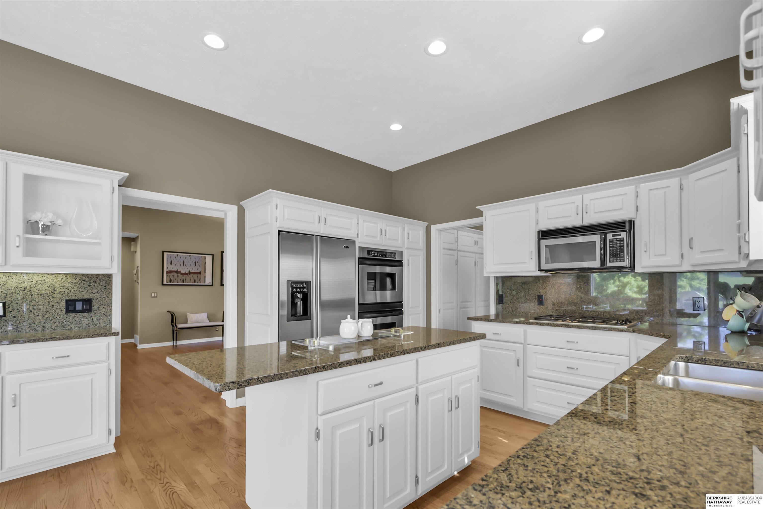 14117 Eagle Run Drive, Omaha, Nebraska image 16