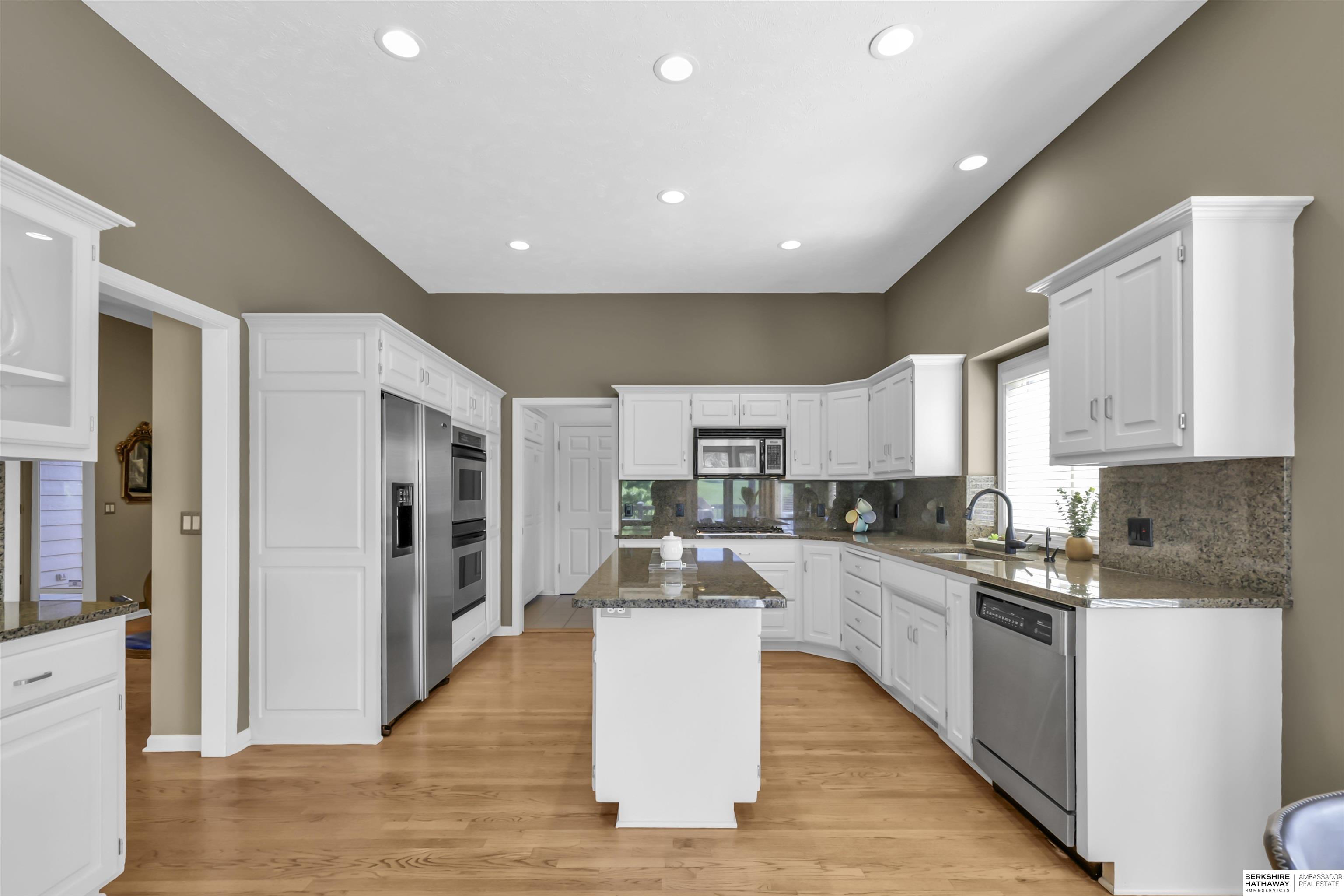 14117 Eagle Run Drive, Omaha, Nebraska image 20