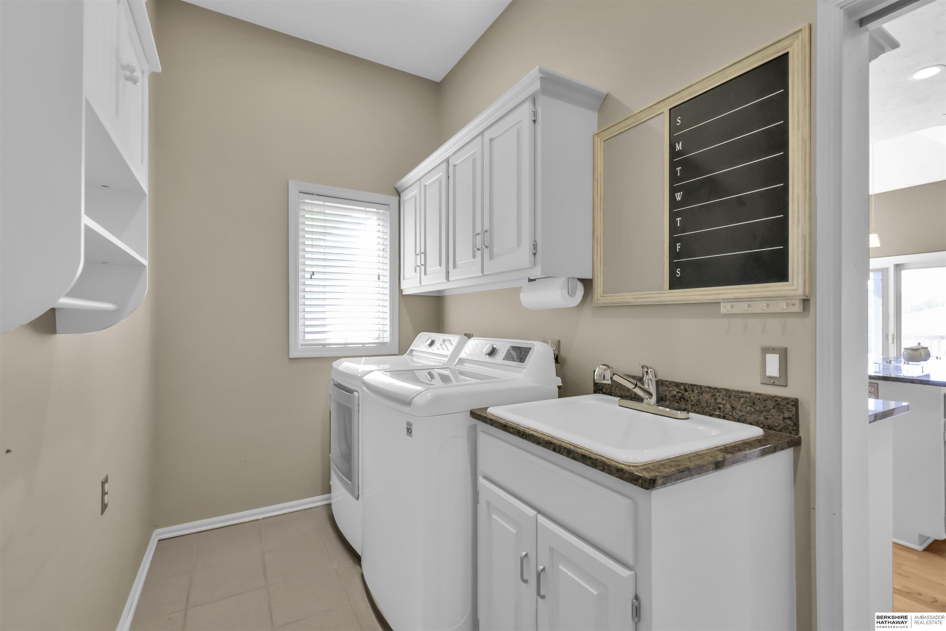 14117 Eagle Run Drive, Omaha, Nebraska image 21