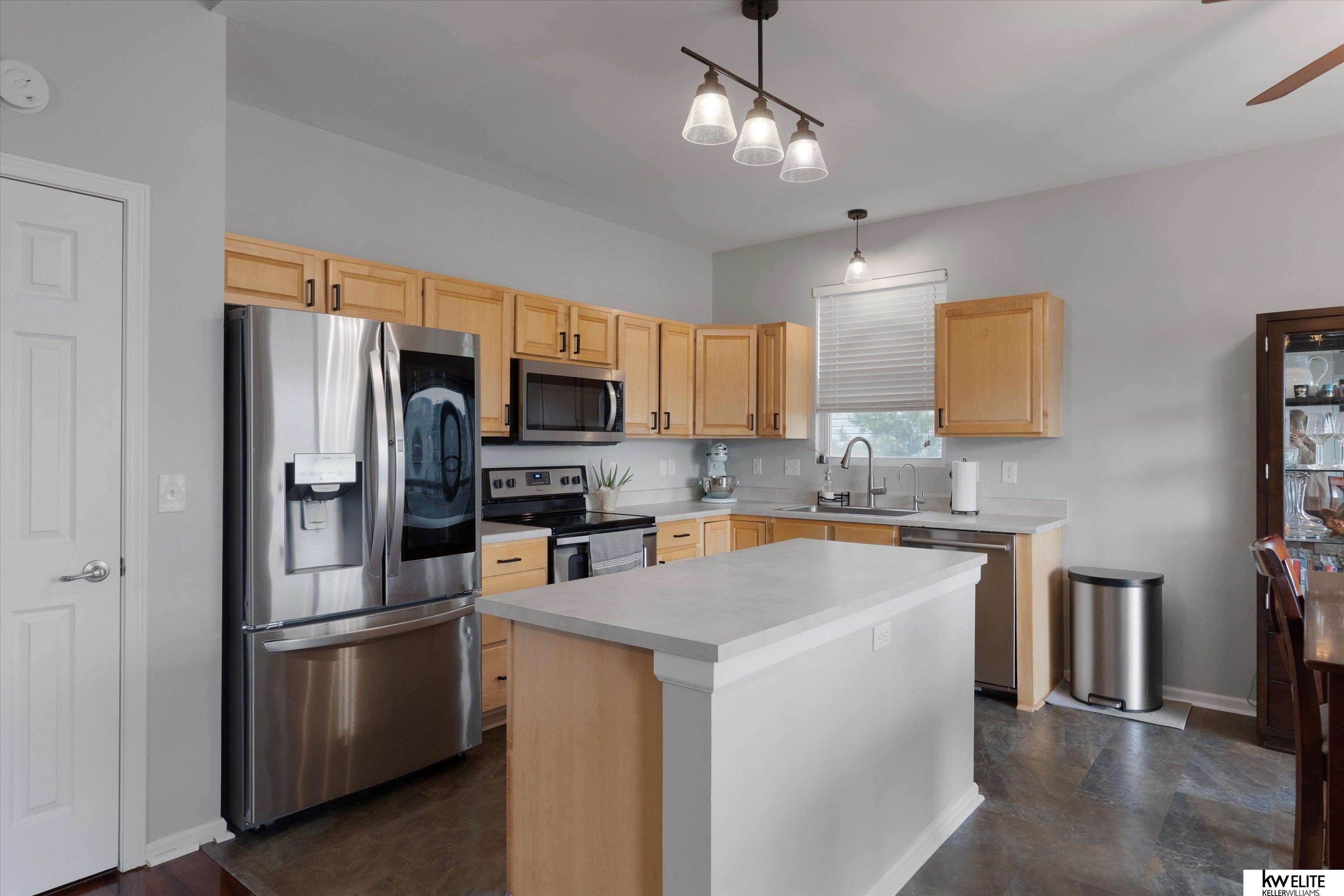 809 Stony Point Drive, Papillion, Nebraska image 10