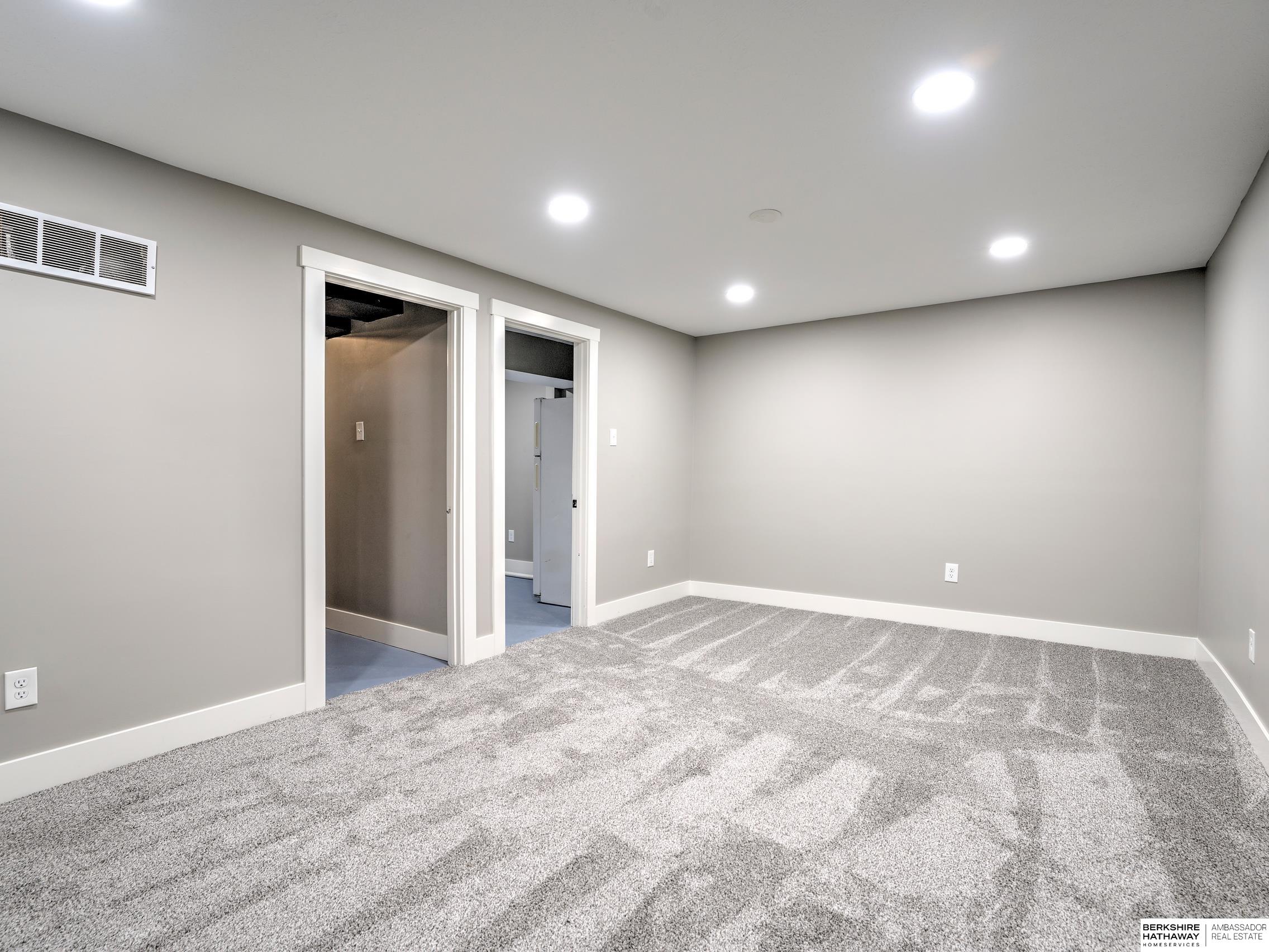 12317 A Street, Omaha, Nebraska image 34