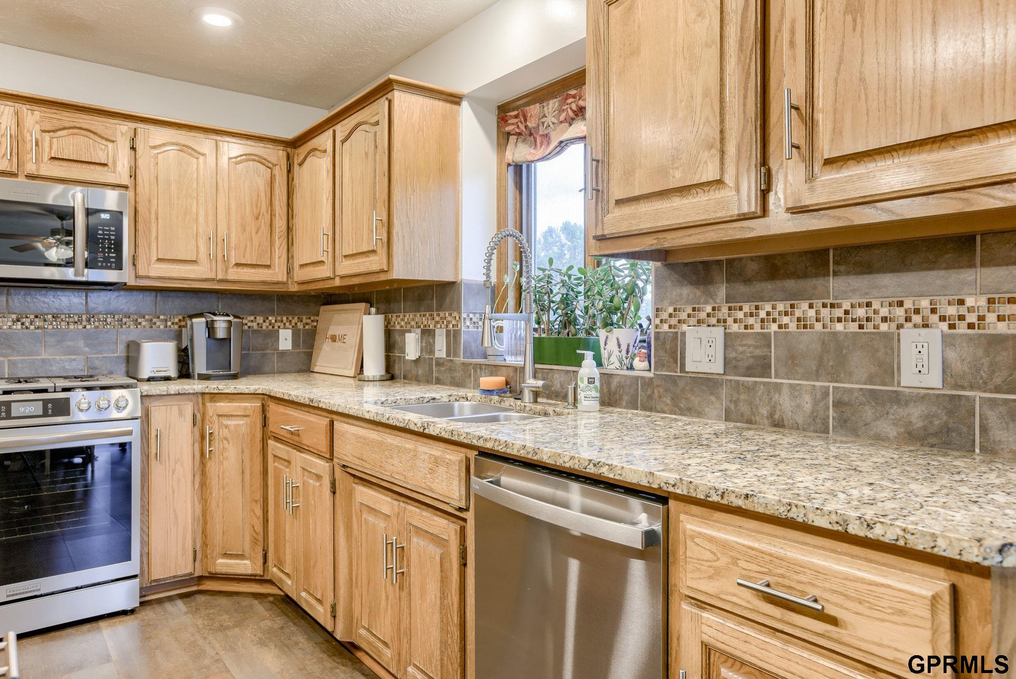 2337 N 154th Street, Omaha, Nebraska image 13