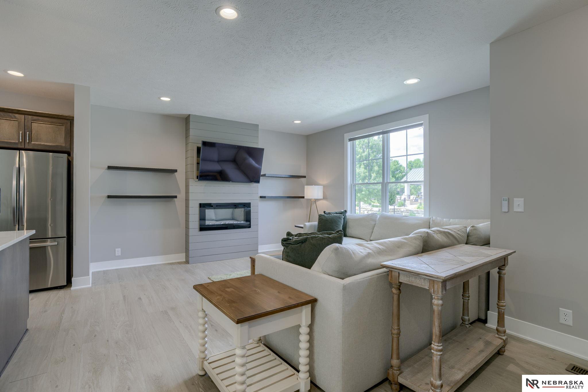 583 Blue Sage Boulevard, Lincoln, Nebraska image 2