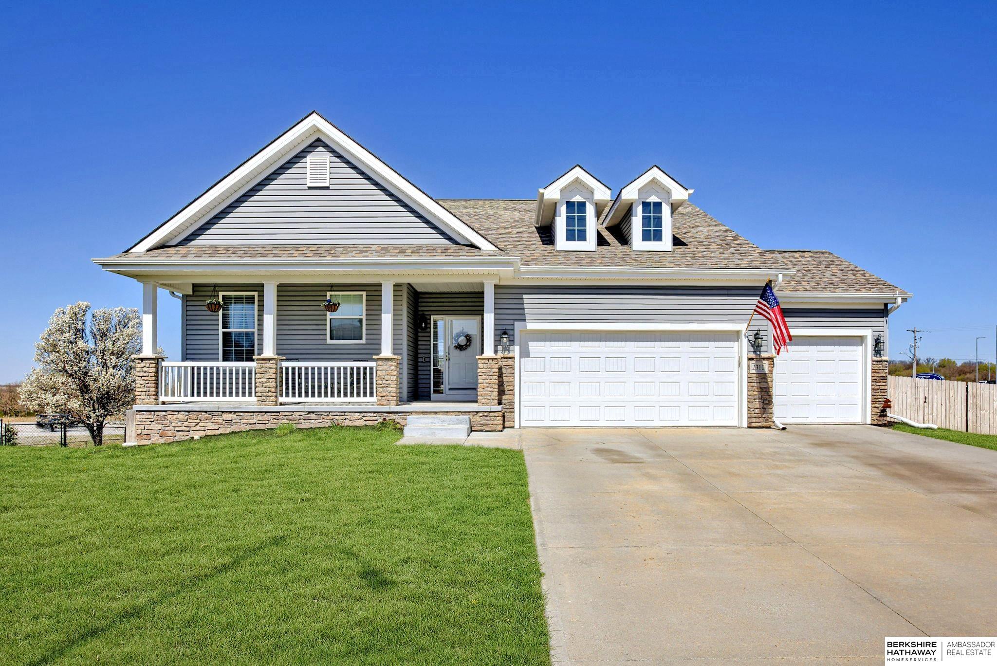 2310 Acorn Drive, Plattsmouth, Nebraska image 1