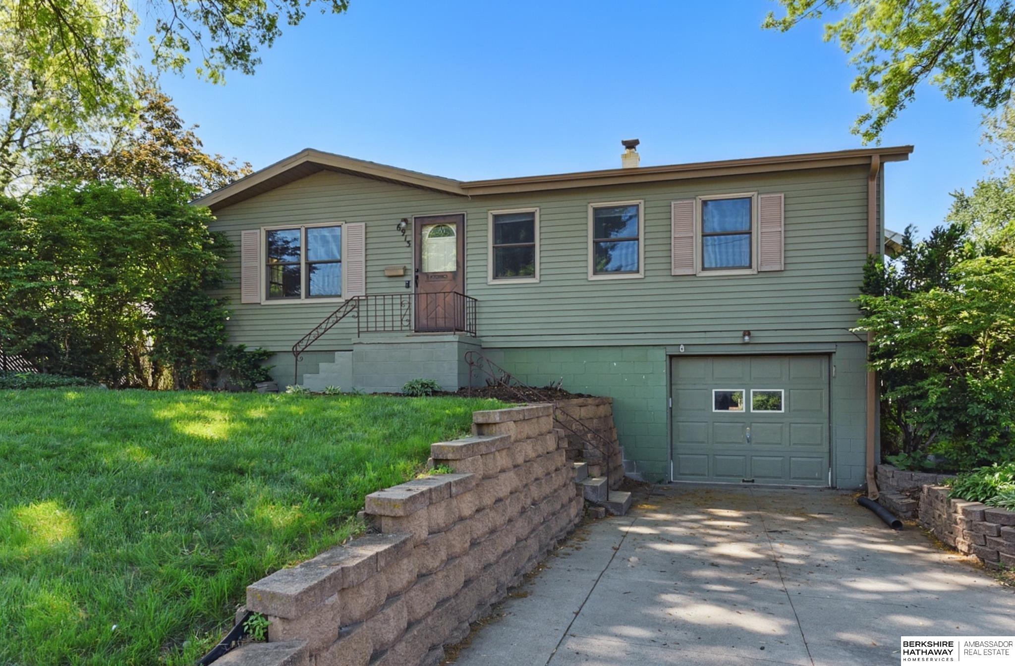 6913 Seward Street, Omaha, Nebraska image 1