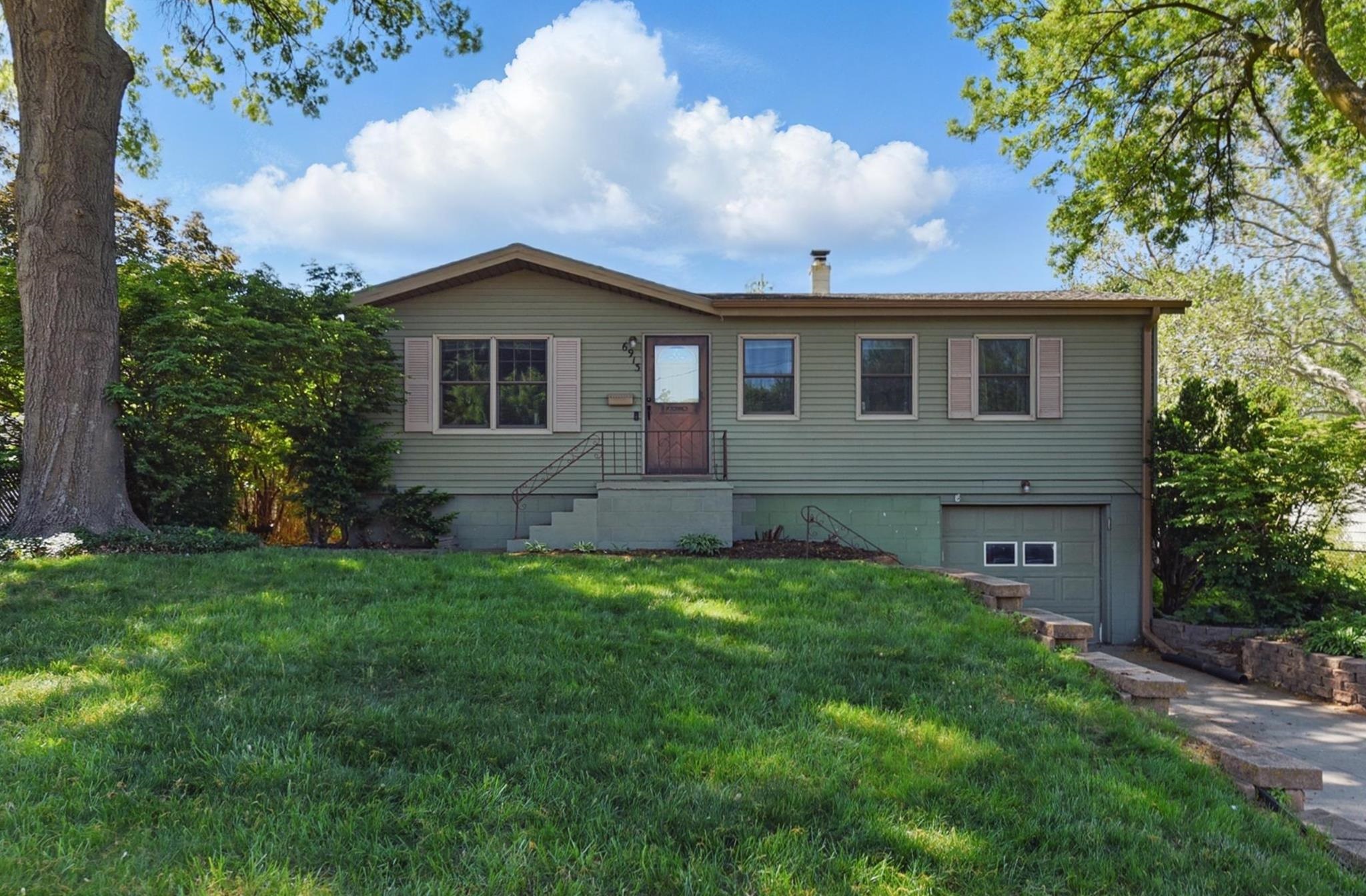 6913 Seward Street, Omaha, Nebraska image 2