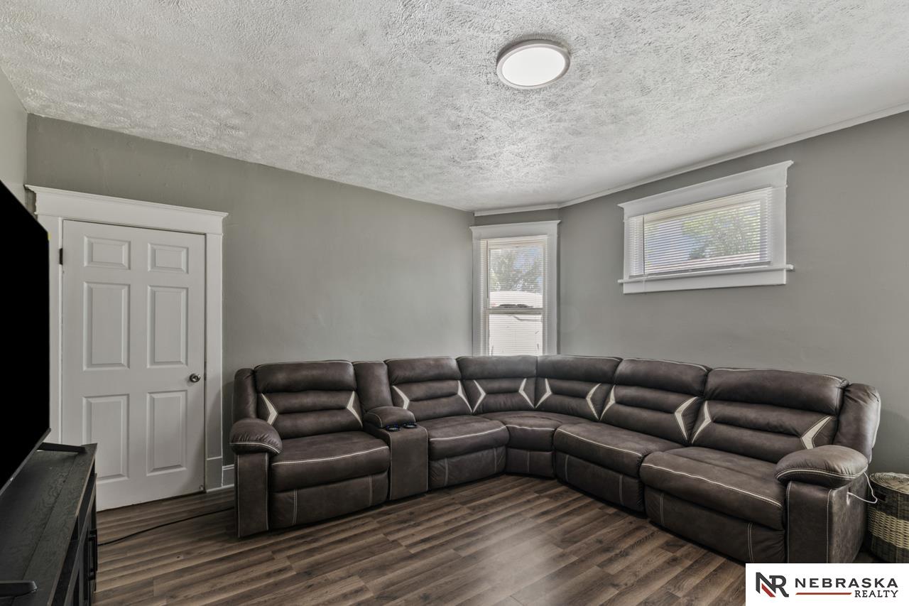 2566 Manderson Street, Omaha, Nebraska image 11