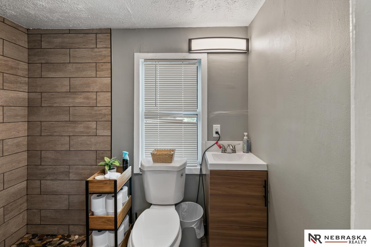 2566 Manderson Street, Omaha, Nebraska image 22