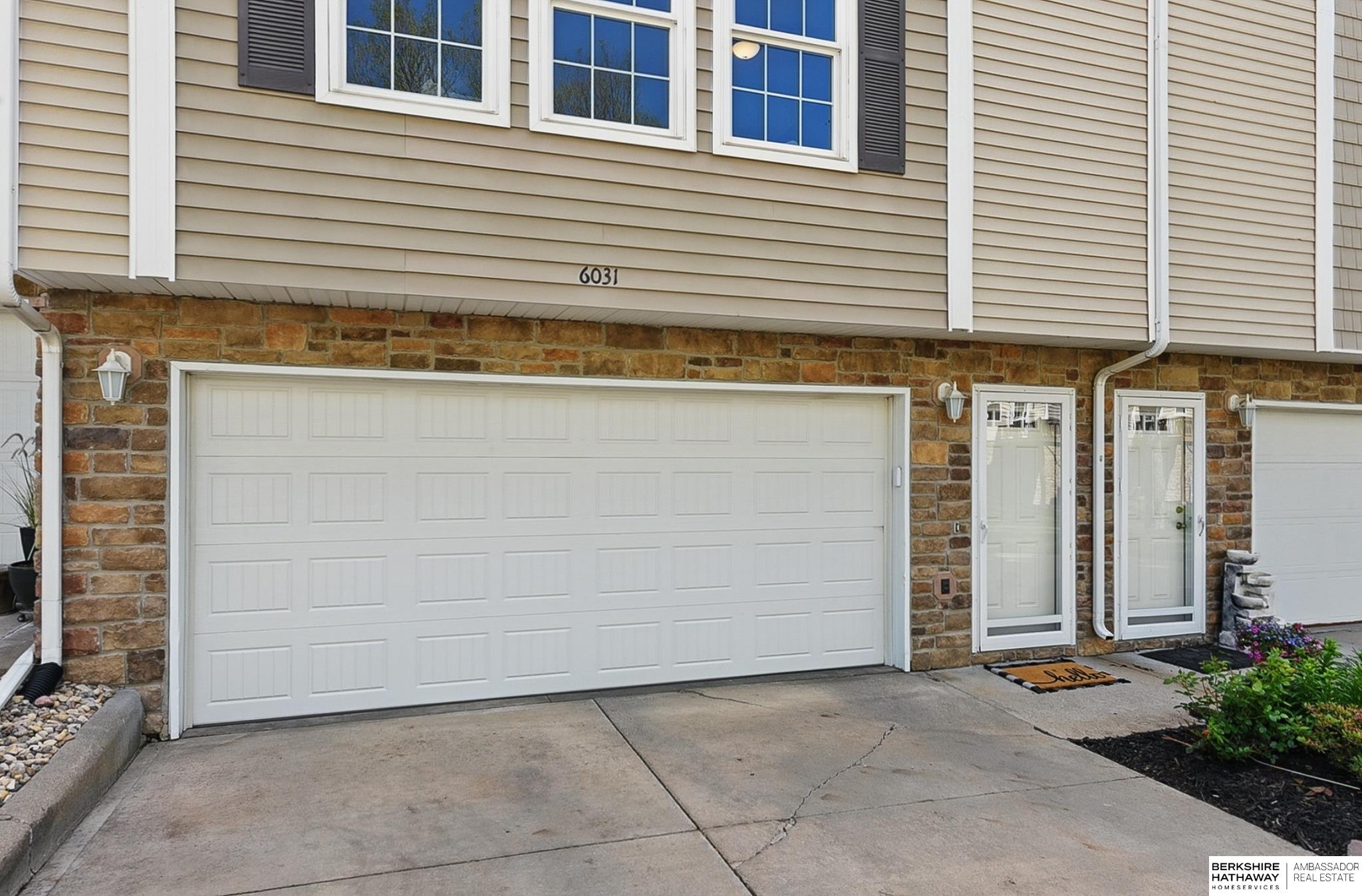 6031 N 167th Court, Omaha, Nebraska image 3