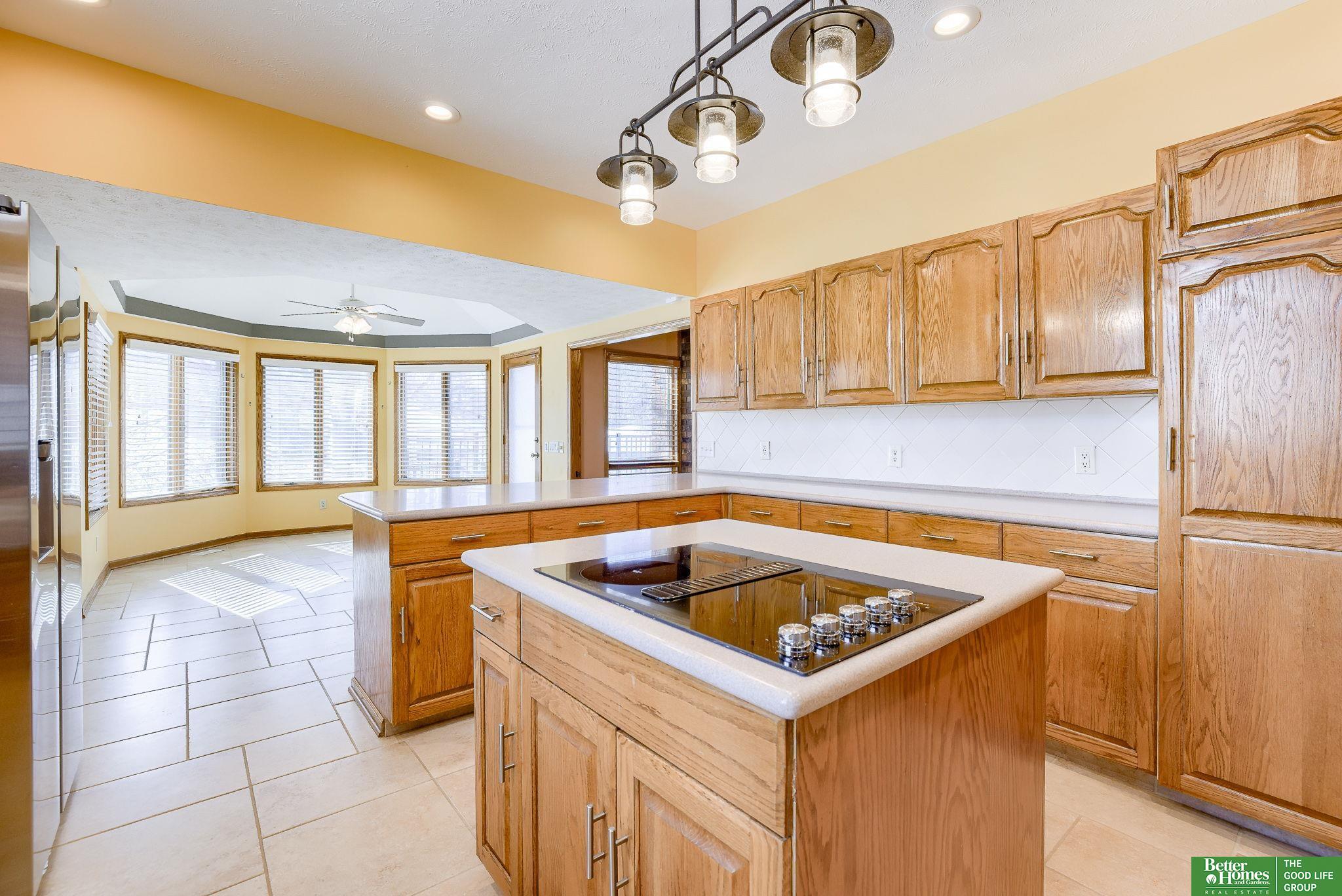 9404 Valaretta Drive, Gretna, Nebraska image 20
