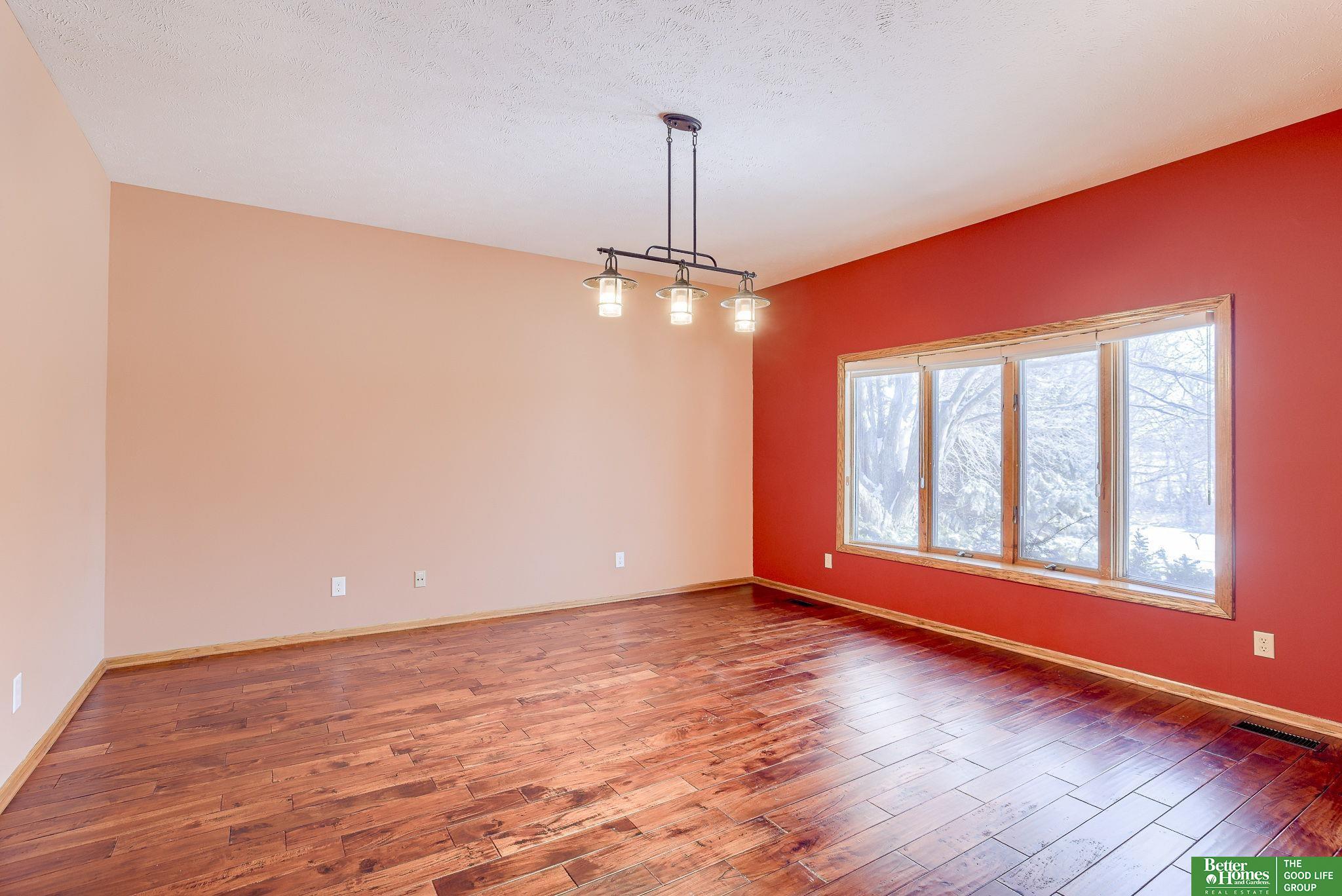 9404 Valaretta Drive, Gretna, Nebraska image 24