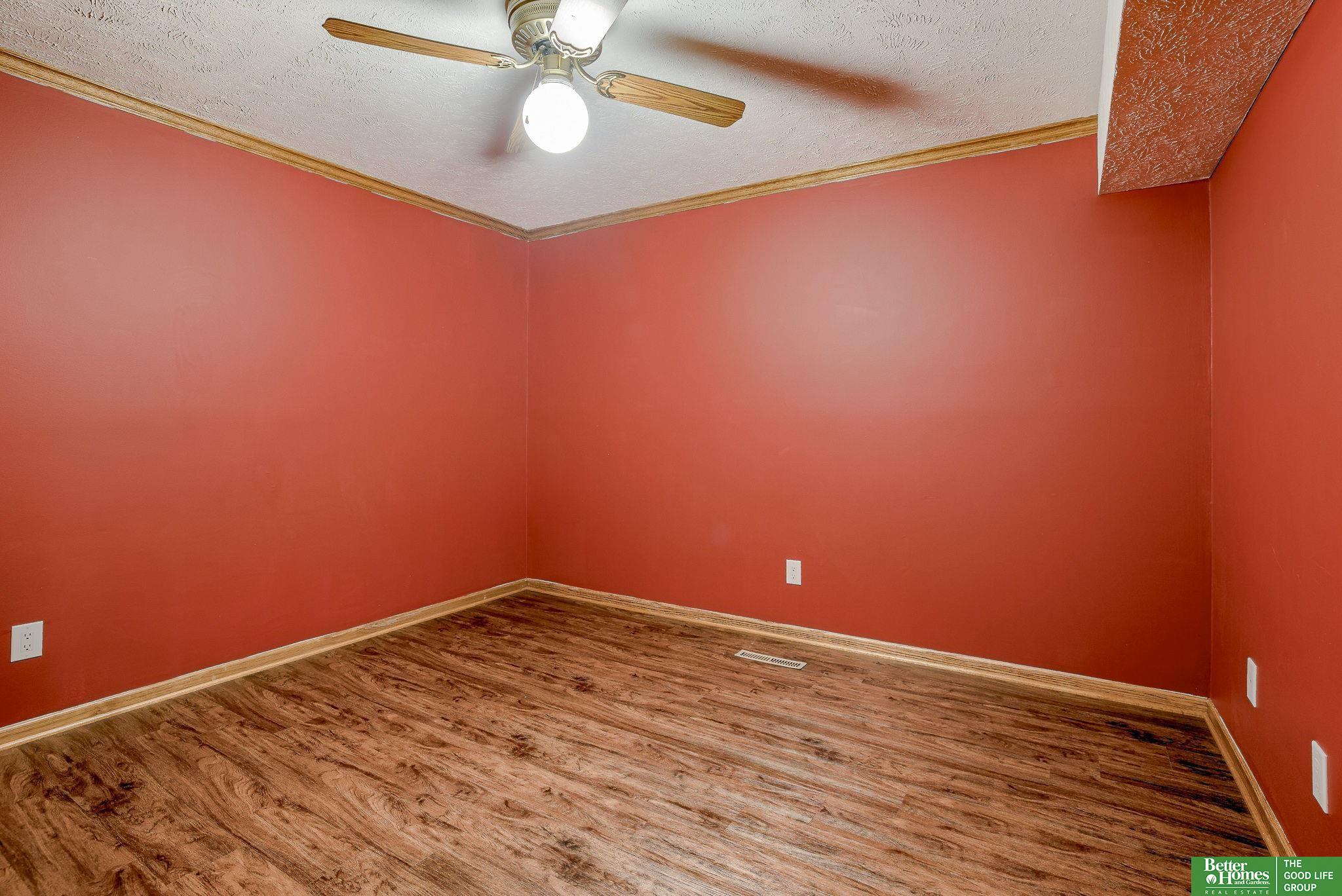 9404 Valaretta Drive, Gretna, Nebraska image 48