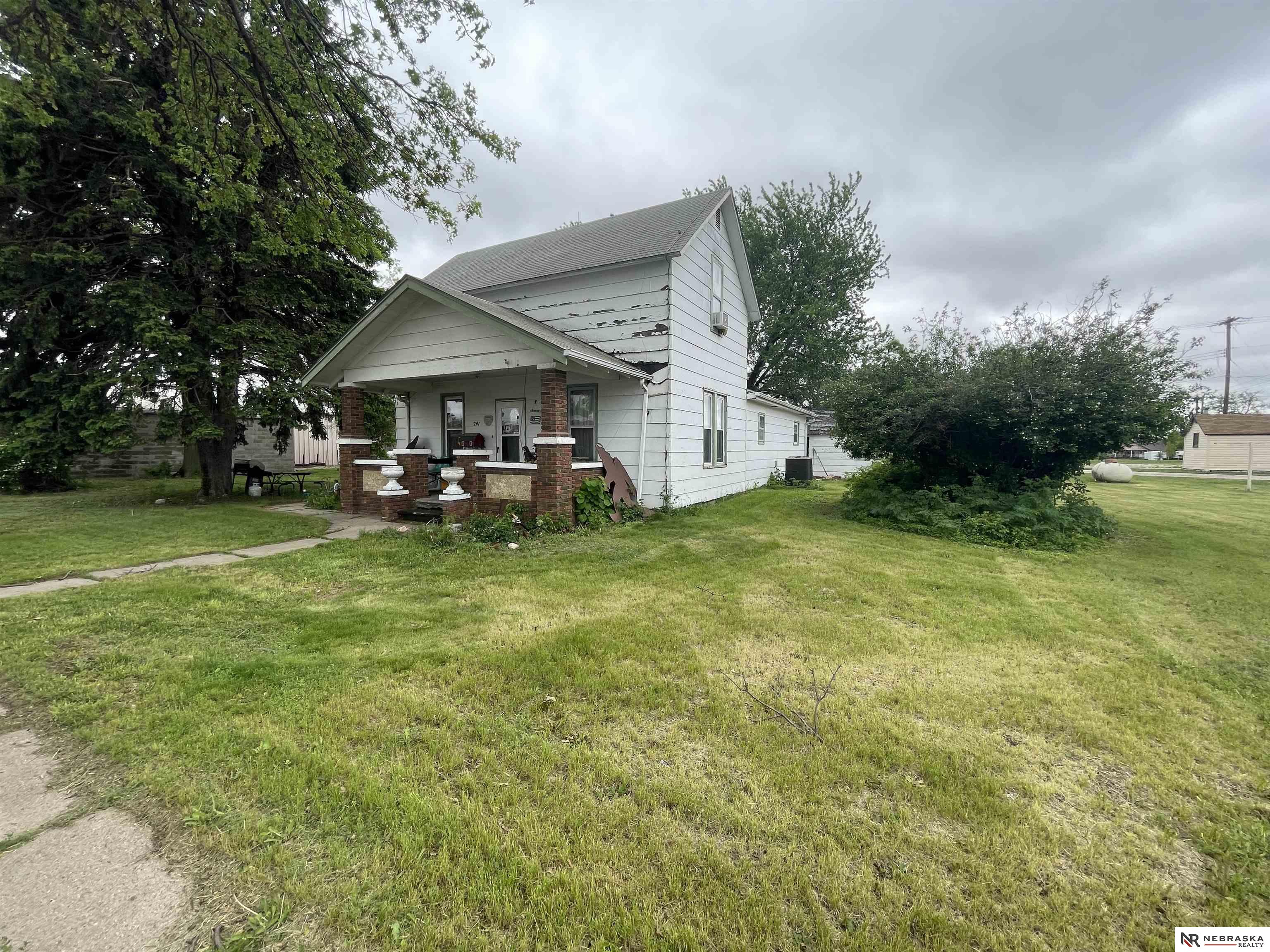 241 N Oak Street, Dodge