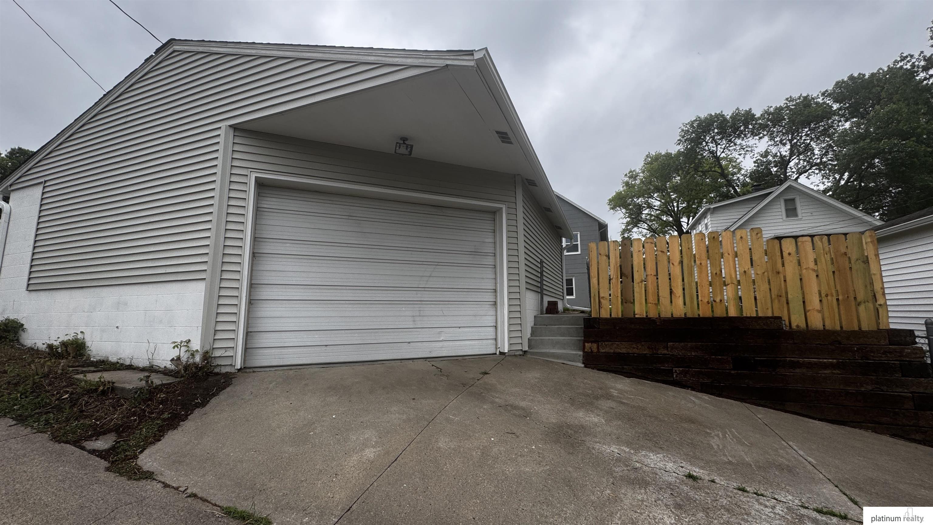 5831 Frances Street, Omaha, Nebraska image 28