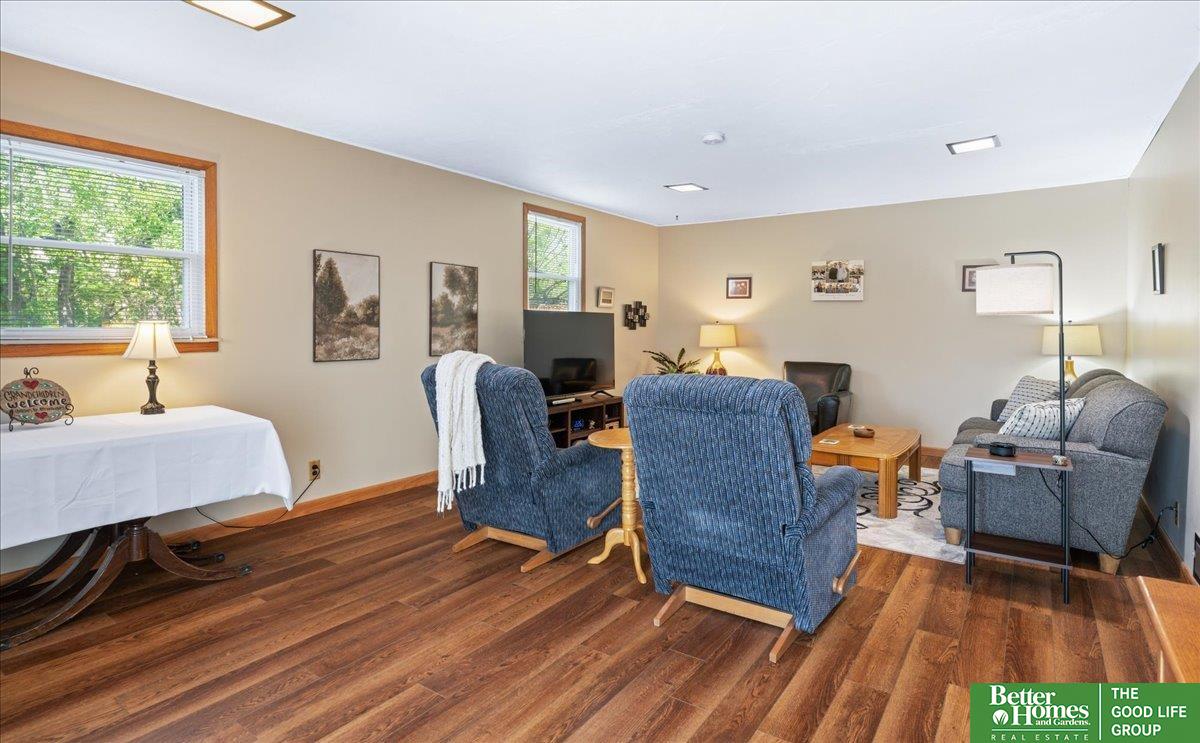 6070 Buckingham Avenue, Omaha, Nebraska image 15