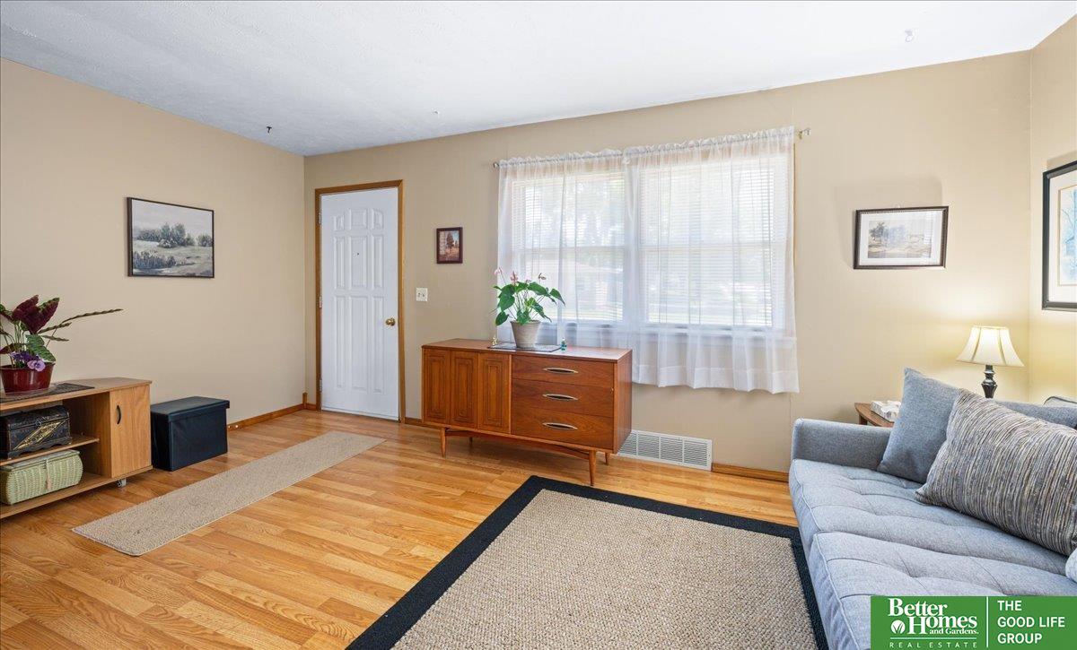 6070 Buckingham Avenue, Omaha, Nebraska image 5