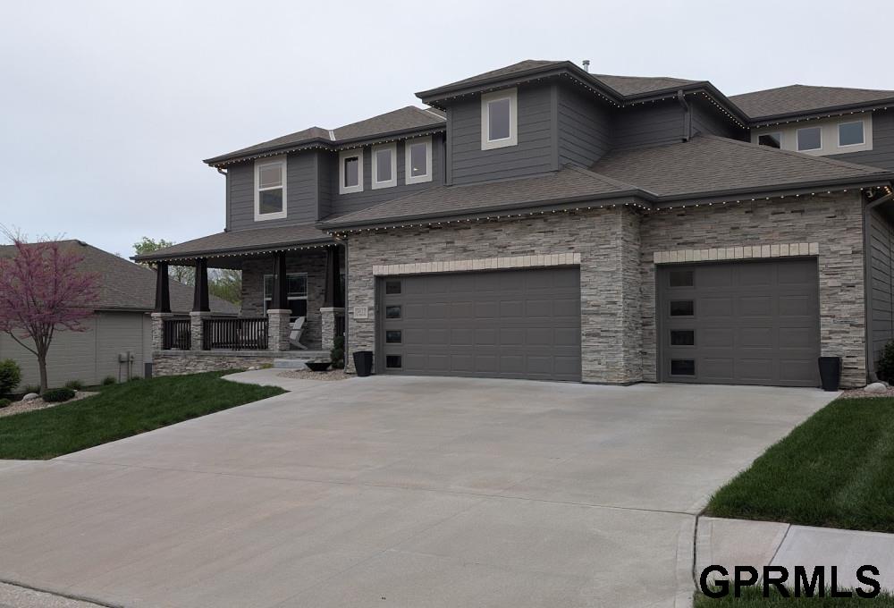 5815 S 238th Street, Elkhorn, Nebraska image 2