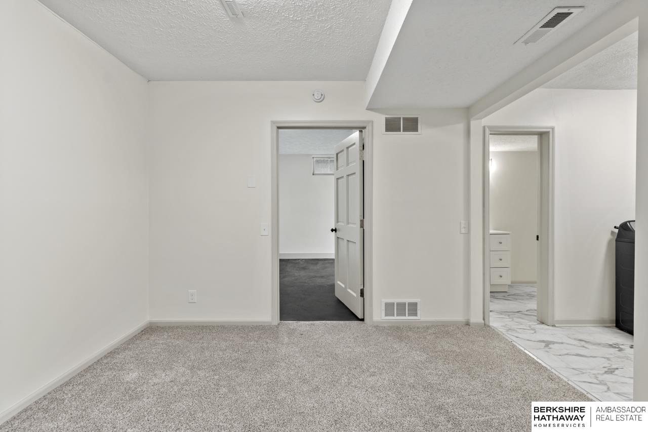 3001 S 9th Street, Omaha, Nebraska image 12