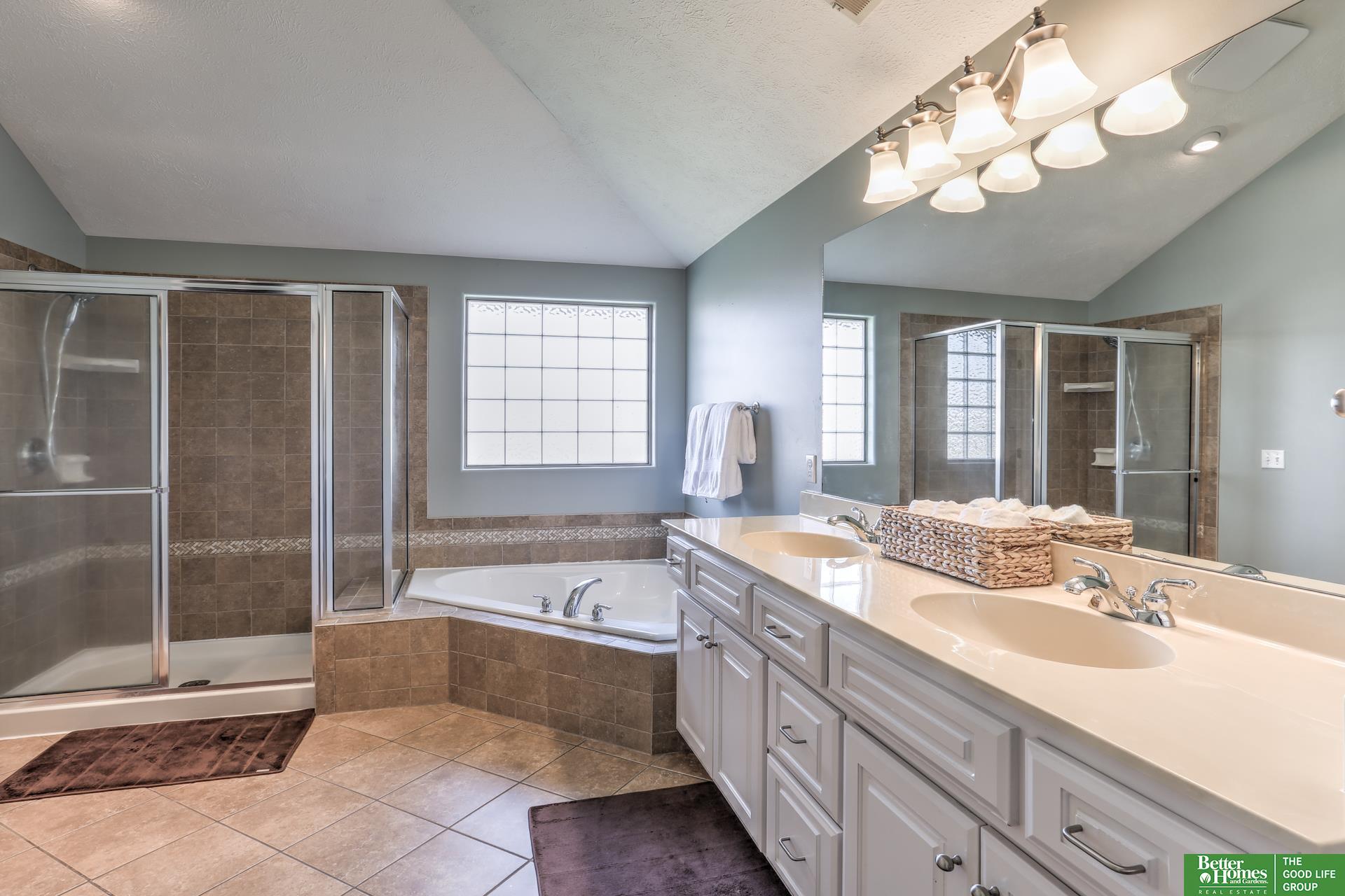 21336 Blackstone Circle, Gretna, Nebraska image 19