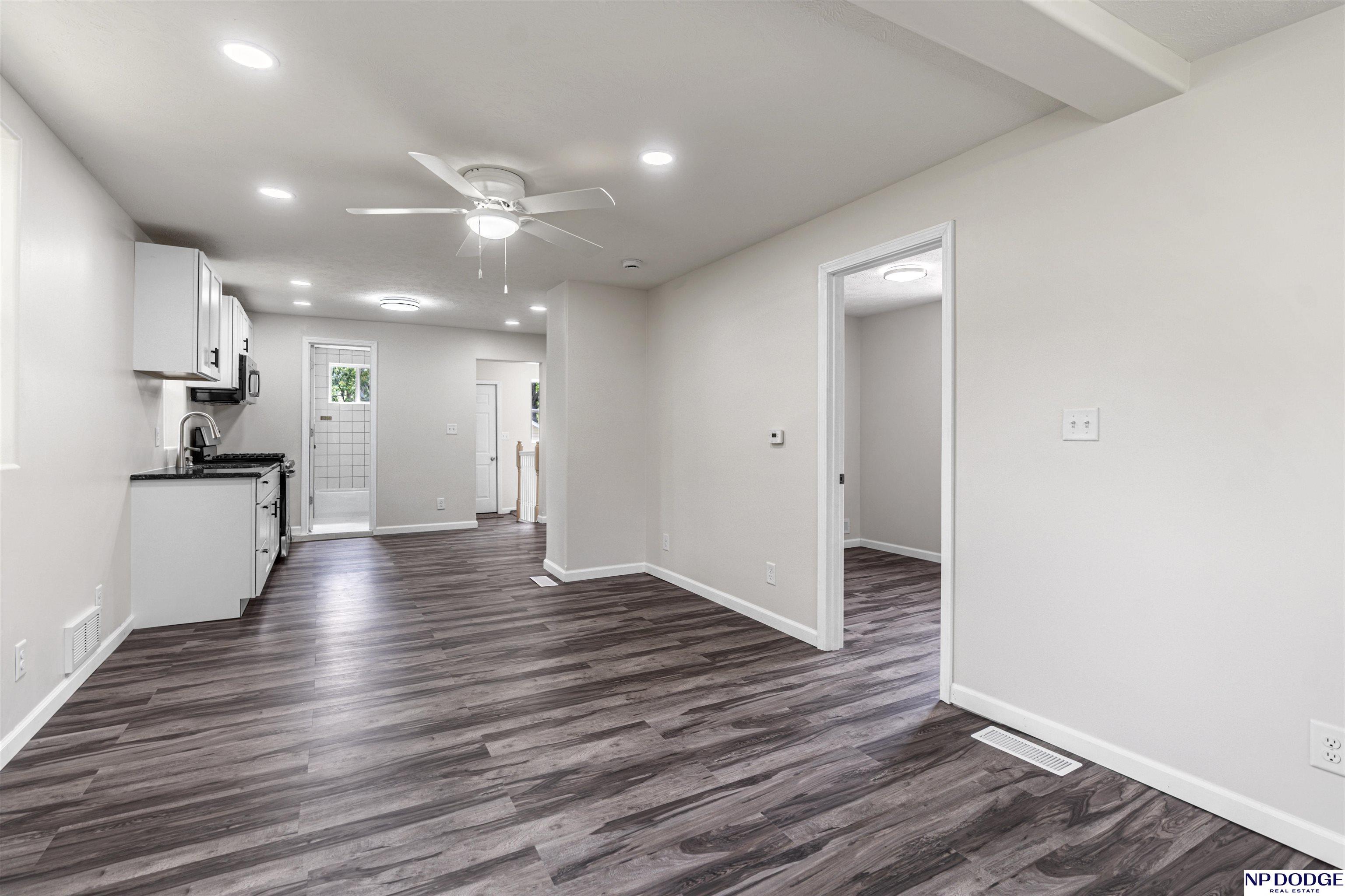 5435 S 18th Street, Omaha, Nebraska image 2
