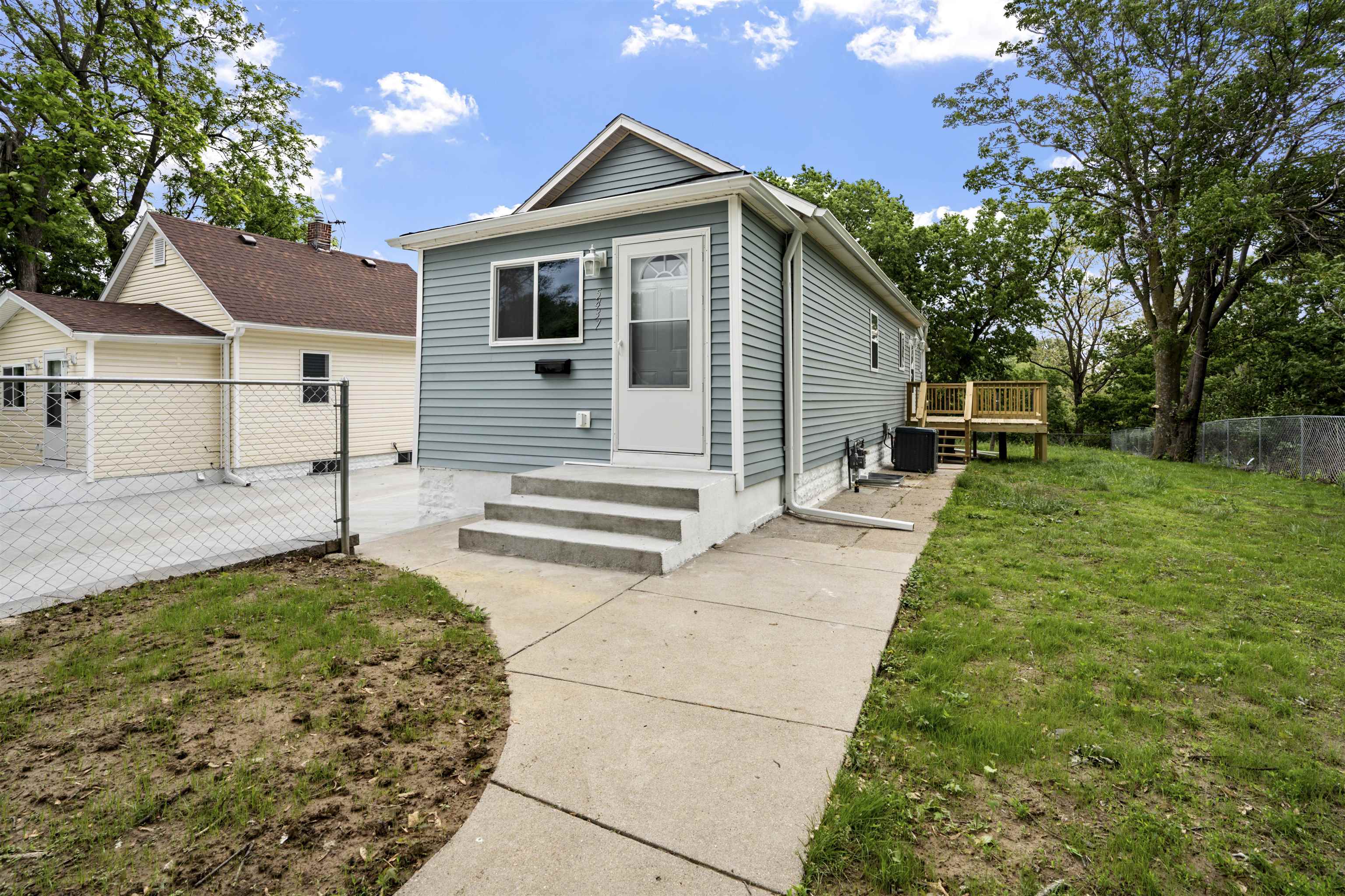 5437 S 18th Street, Omaha, Nebraska image 1
