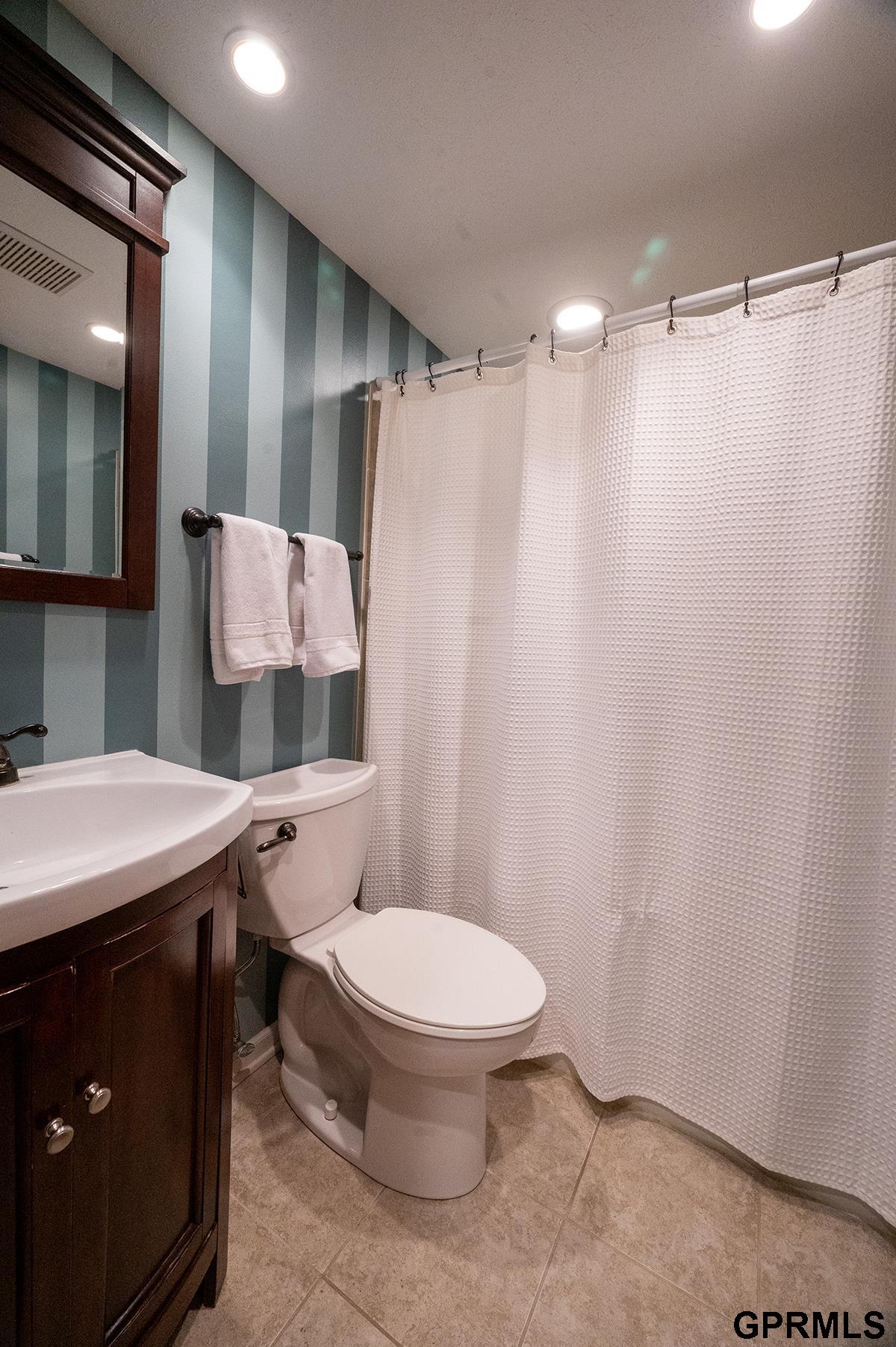 10755 Berry Plaza, Omaha, Nebraska image 23