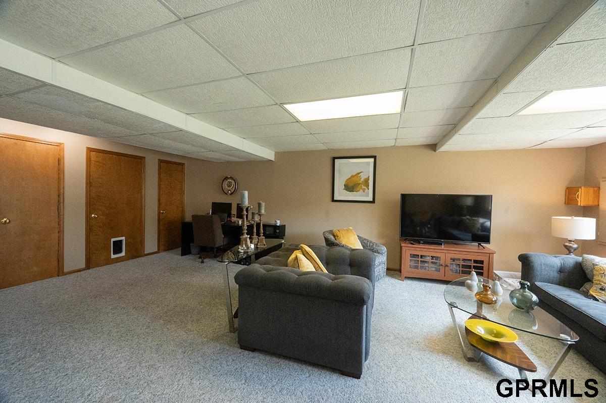 10755 Berry Plaza, Omaha, Nebraska image 37