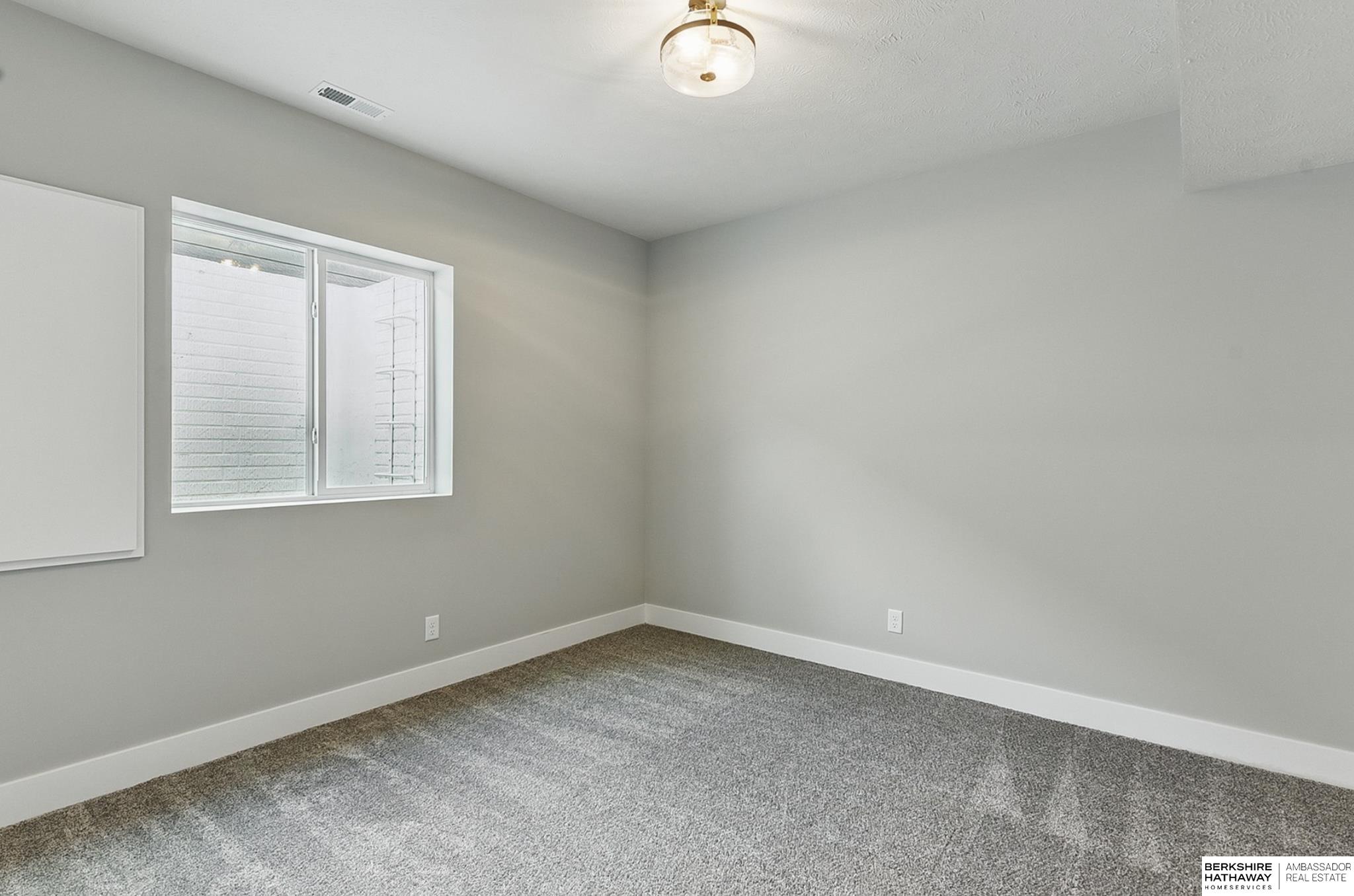 8218 N 167th Avenue, Bennington, Nebraska image 44