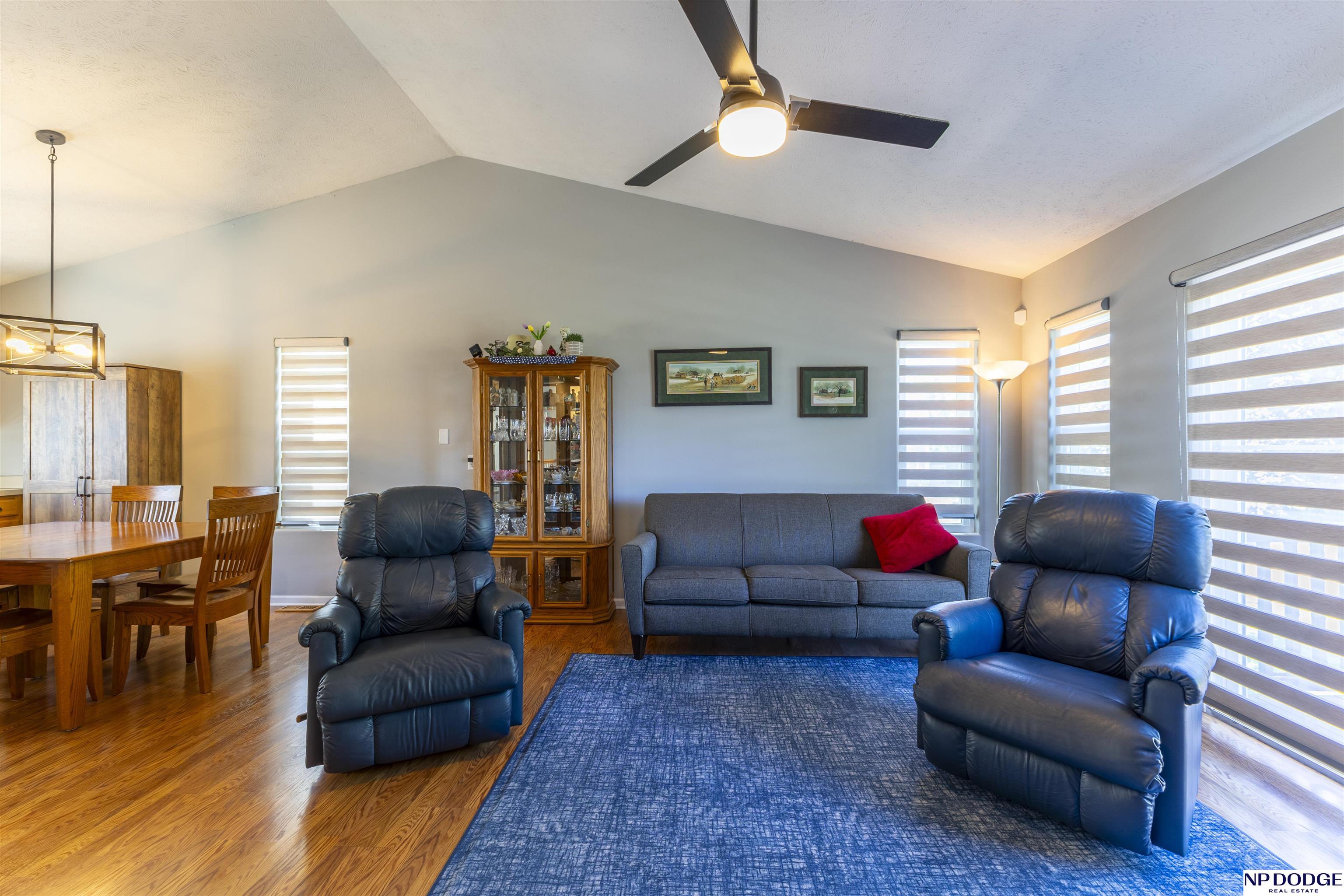 1504 Lakewood Drive, Papillion, Nebraska image 4
