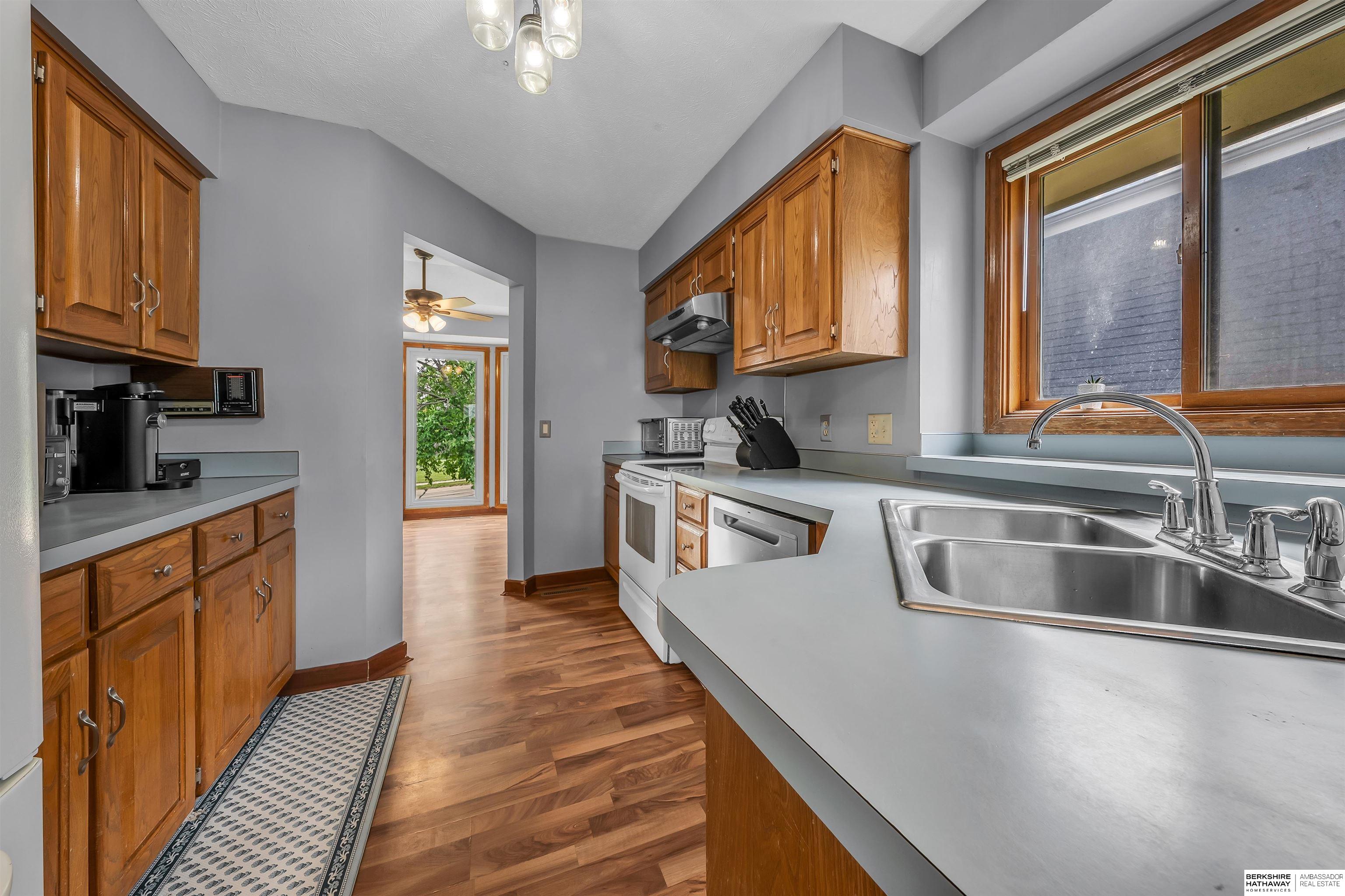 3507 Lookingglass Drive, Bellevue, Nebraska image 11