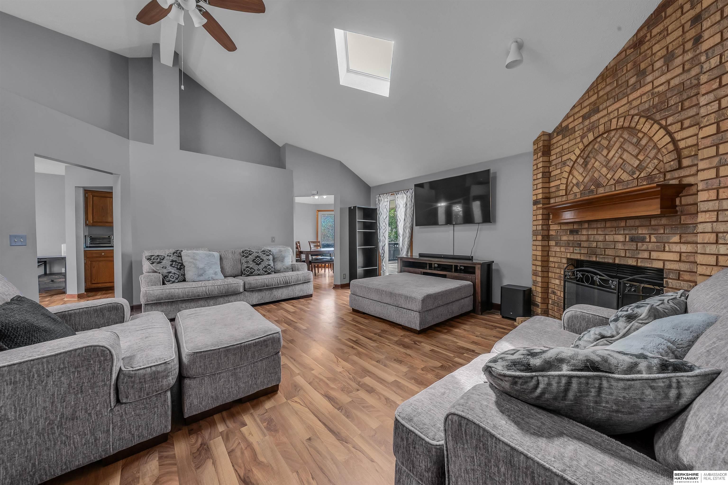 3507 Lookingglass Drive, Bellevue, Nebraska image 4