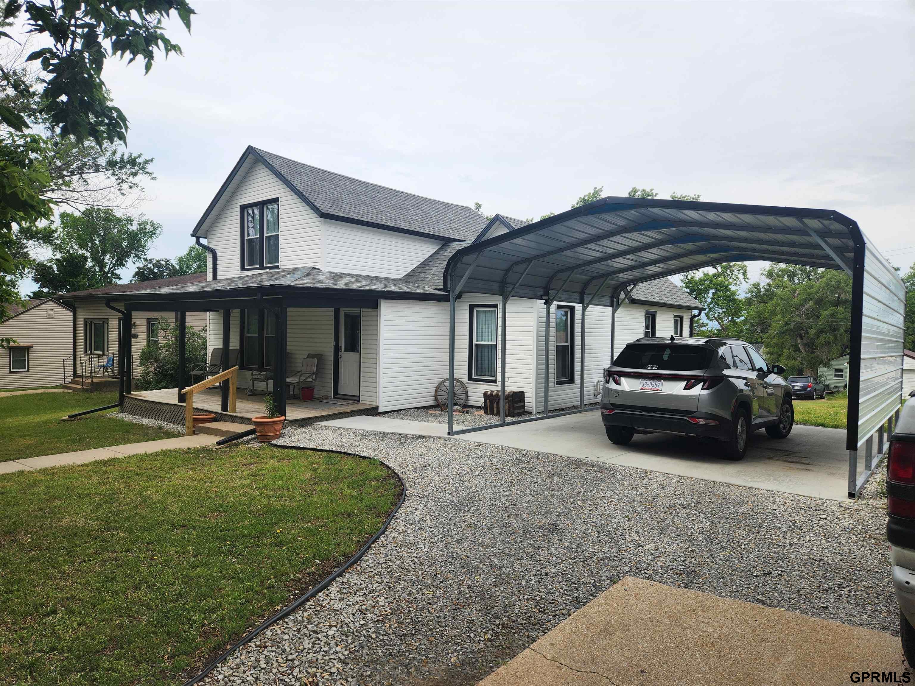 1211 D Street, Fairbury, Nebraska image 2