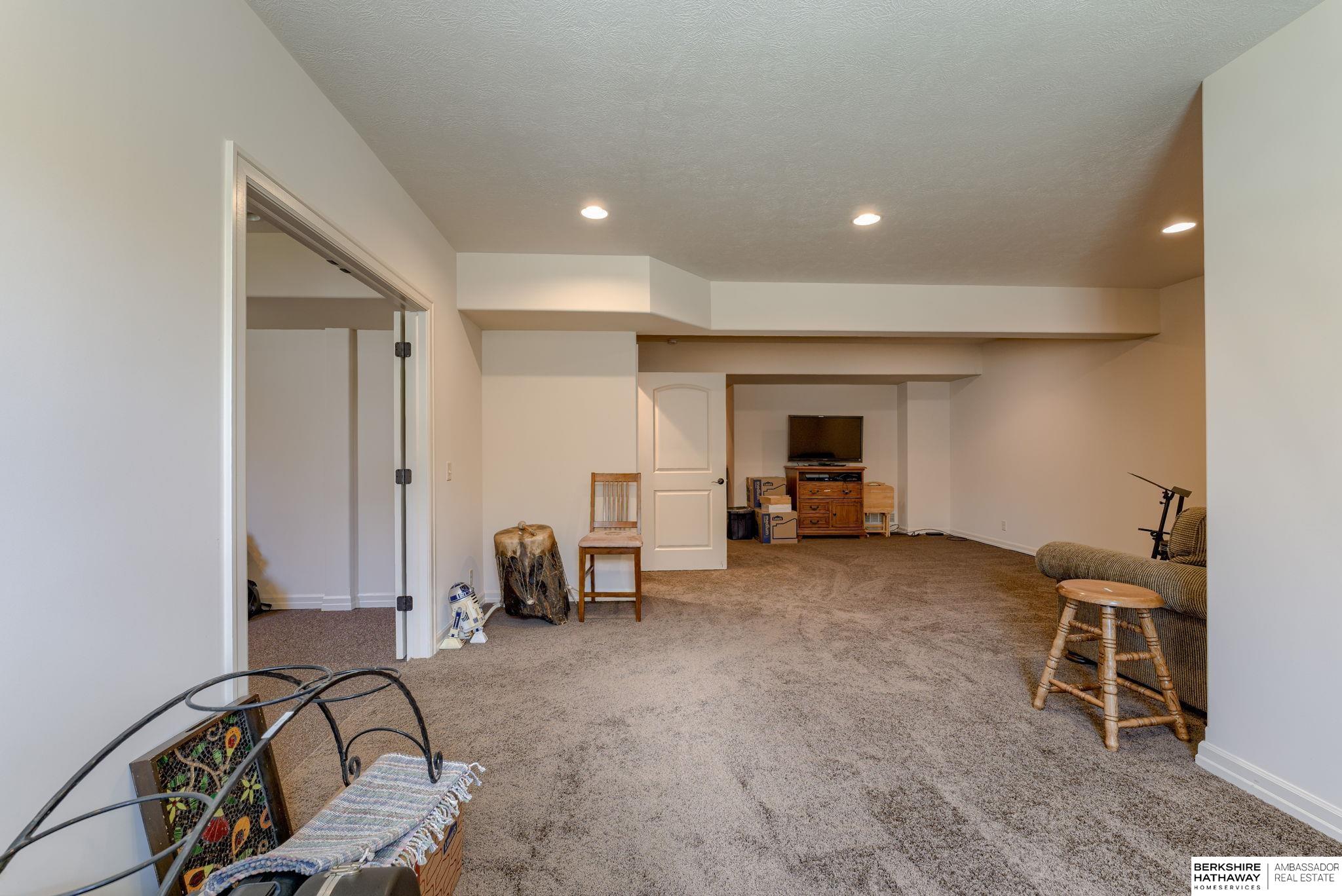 18855 Mason Plaza, Omaha, Nebraska image 29