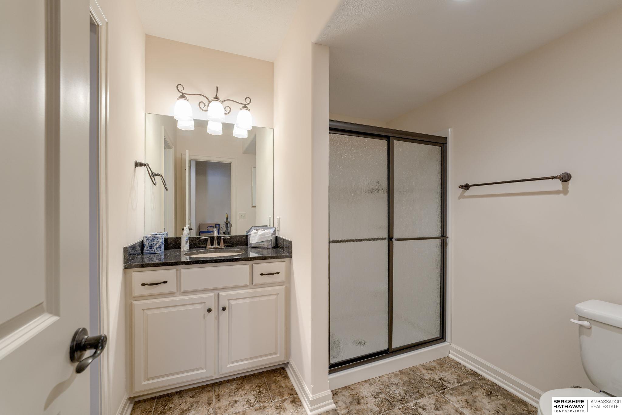 18855 Mason Plaza, Omaha, Nebraska image 31