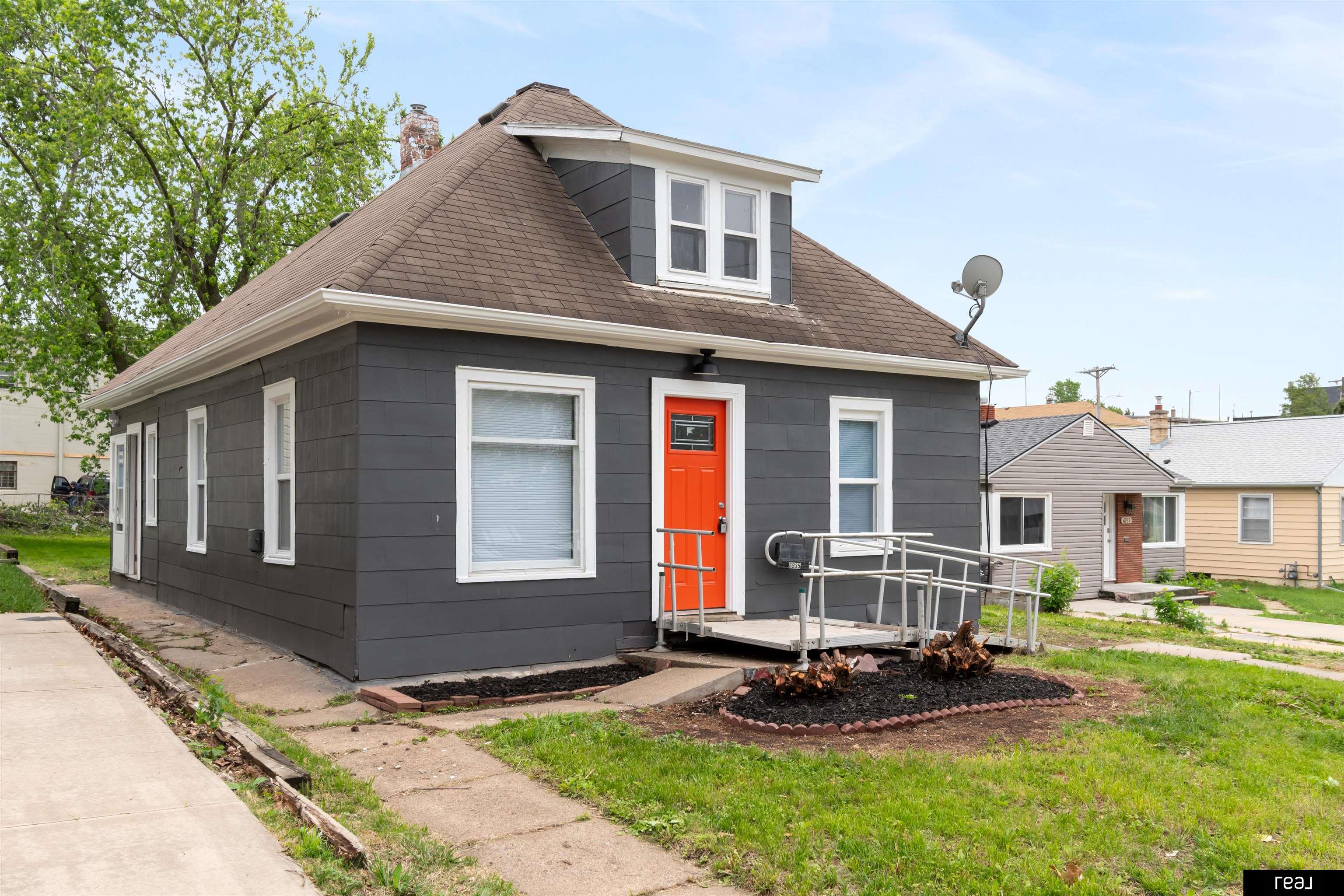 6935 Binney Street, Omaha, Nebraska image 3