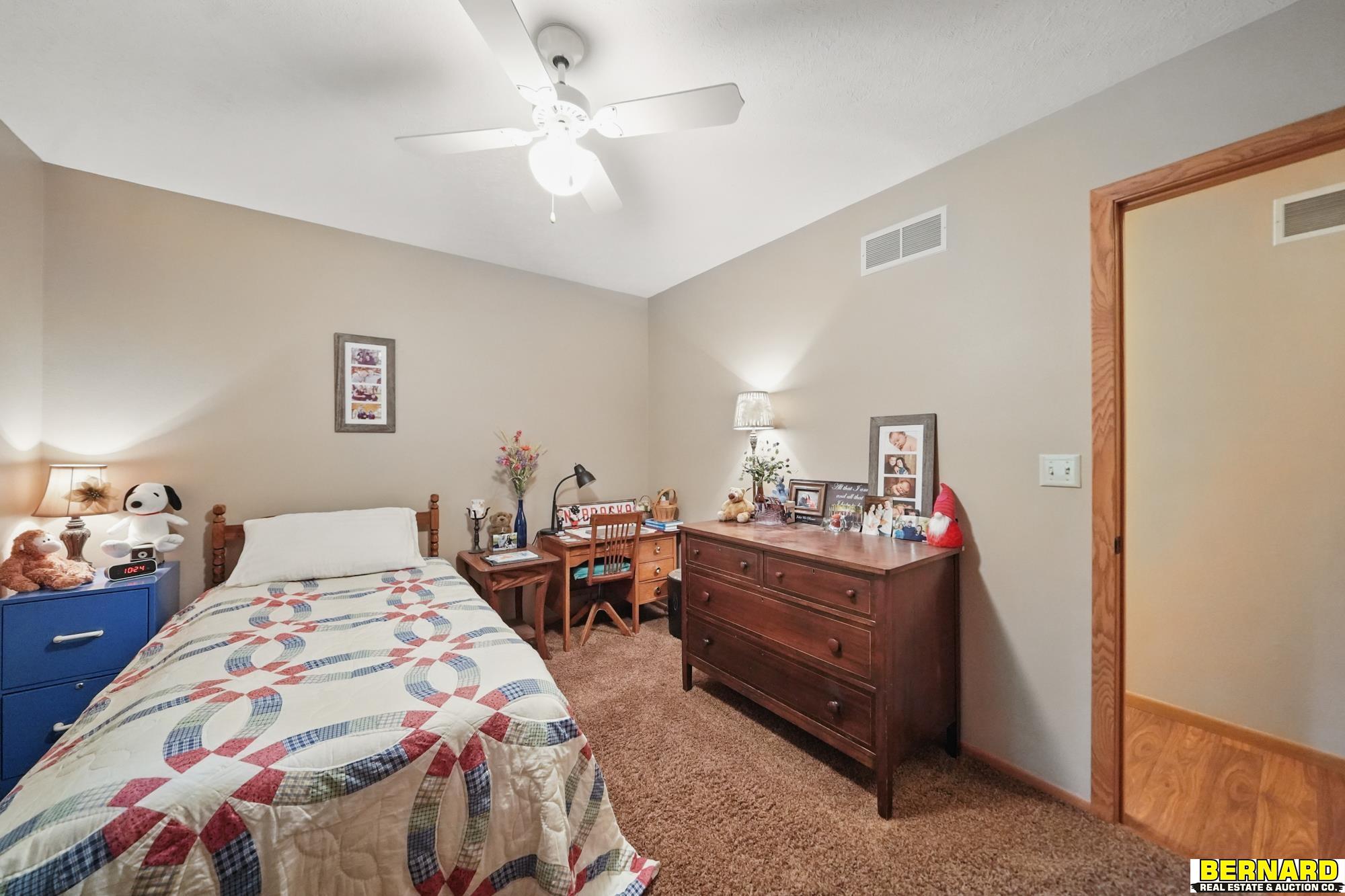 609 Pinewood Drive, Nebraska City, Nebraska image 27
