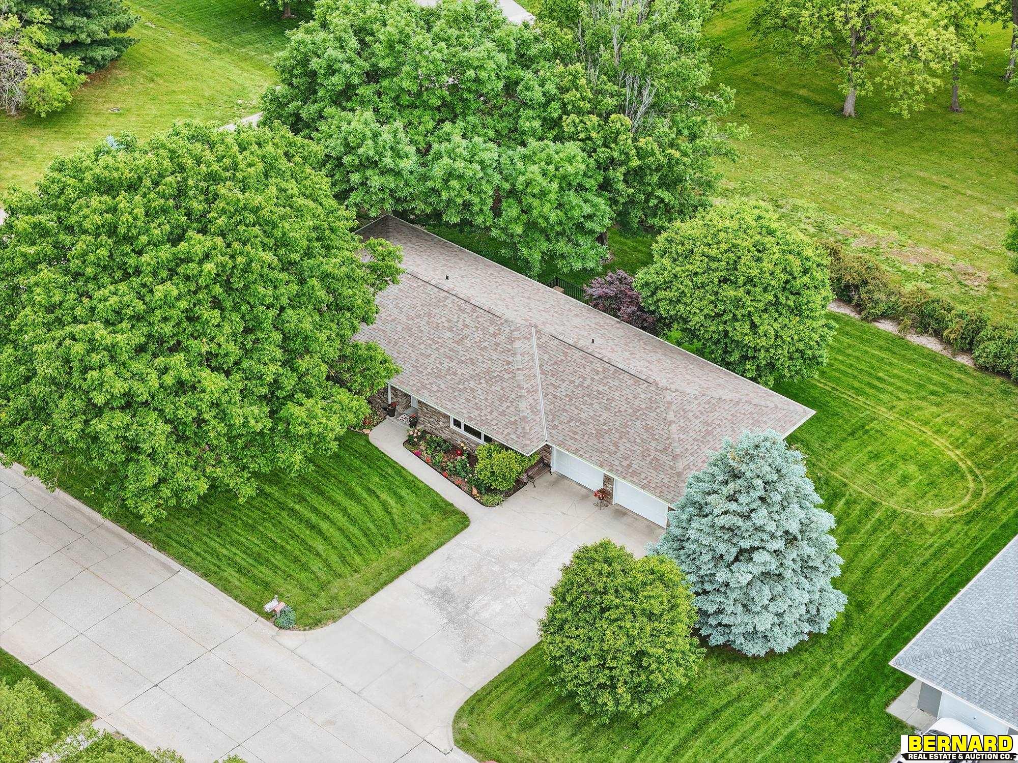 609 Pinewood Drive, Nebraska City, Nebraska image 9