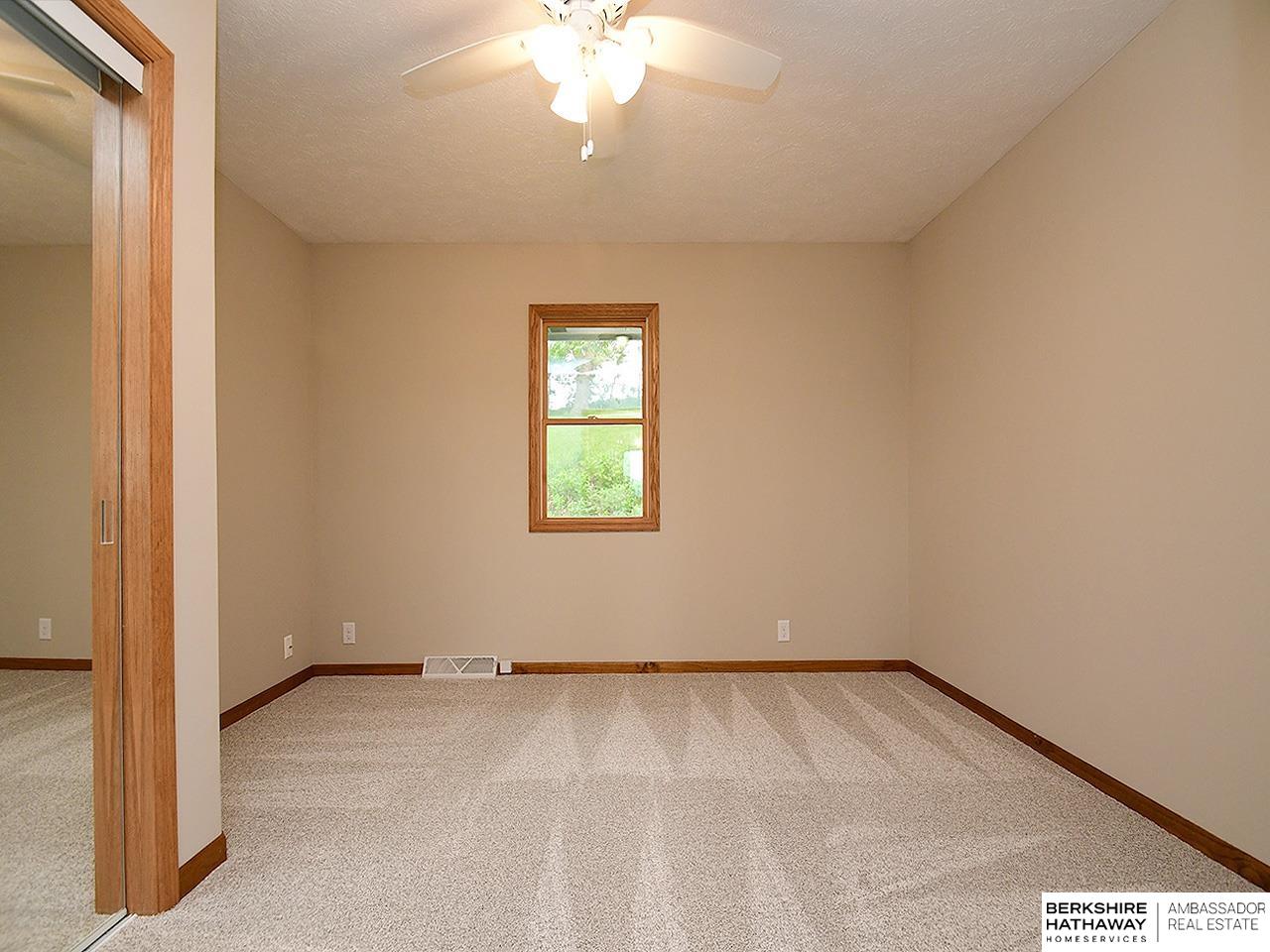 22327 Three Bridge Road, Council Bluffs, Iowa image 14