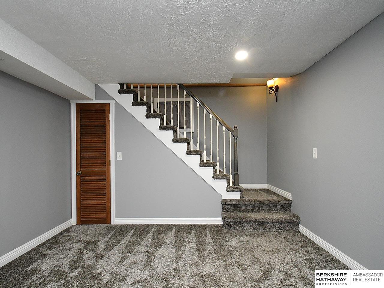 22327 Three Bridge Road, Council Bluffs, Iowa image 19