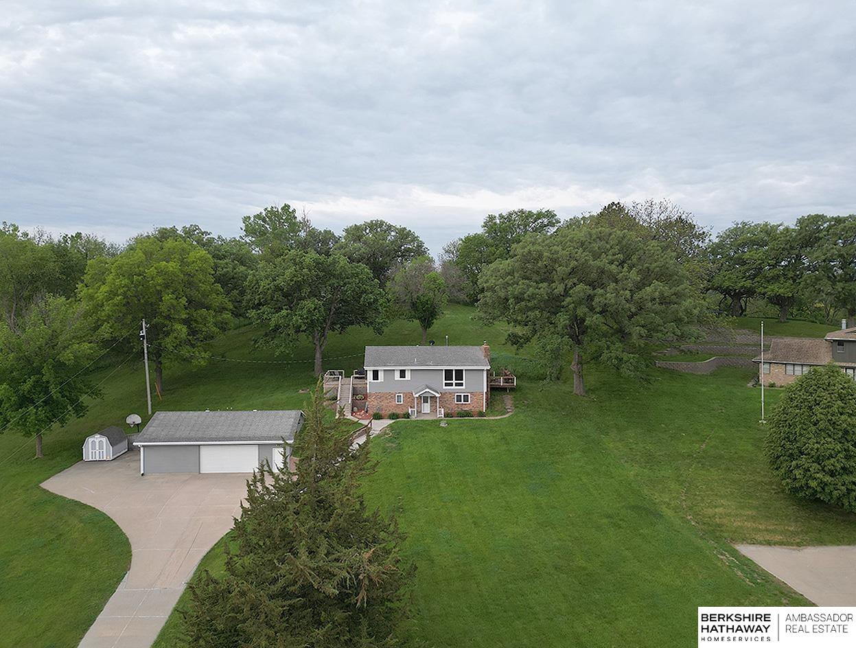 22327 Three Bridge Road, Council Bluffs, Iowa image 41