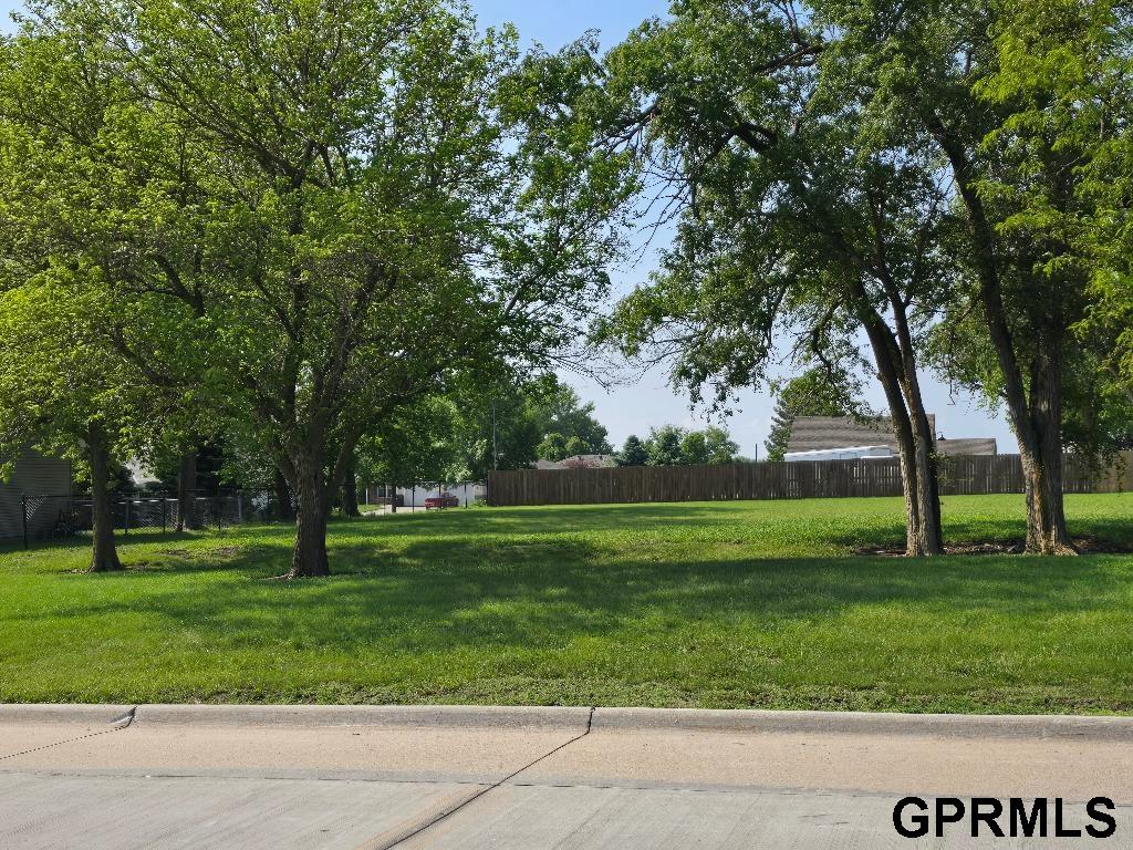 1906 E 10th Street, York, Nebraska image 2