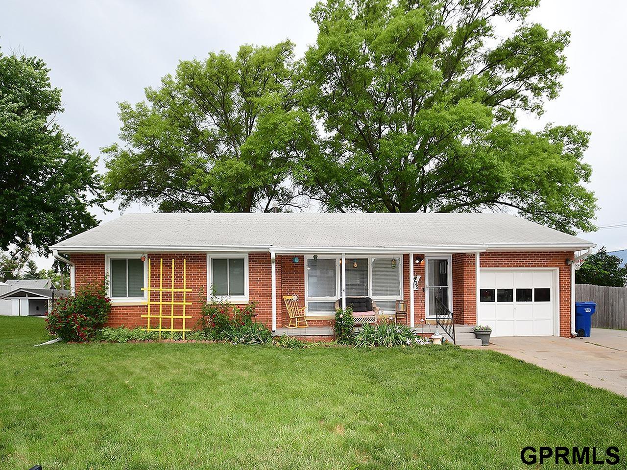 1735 Grove Avenue, Crete, Nebraska image 1