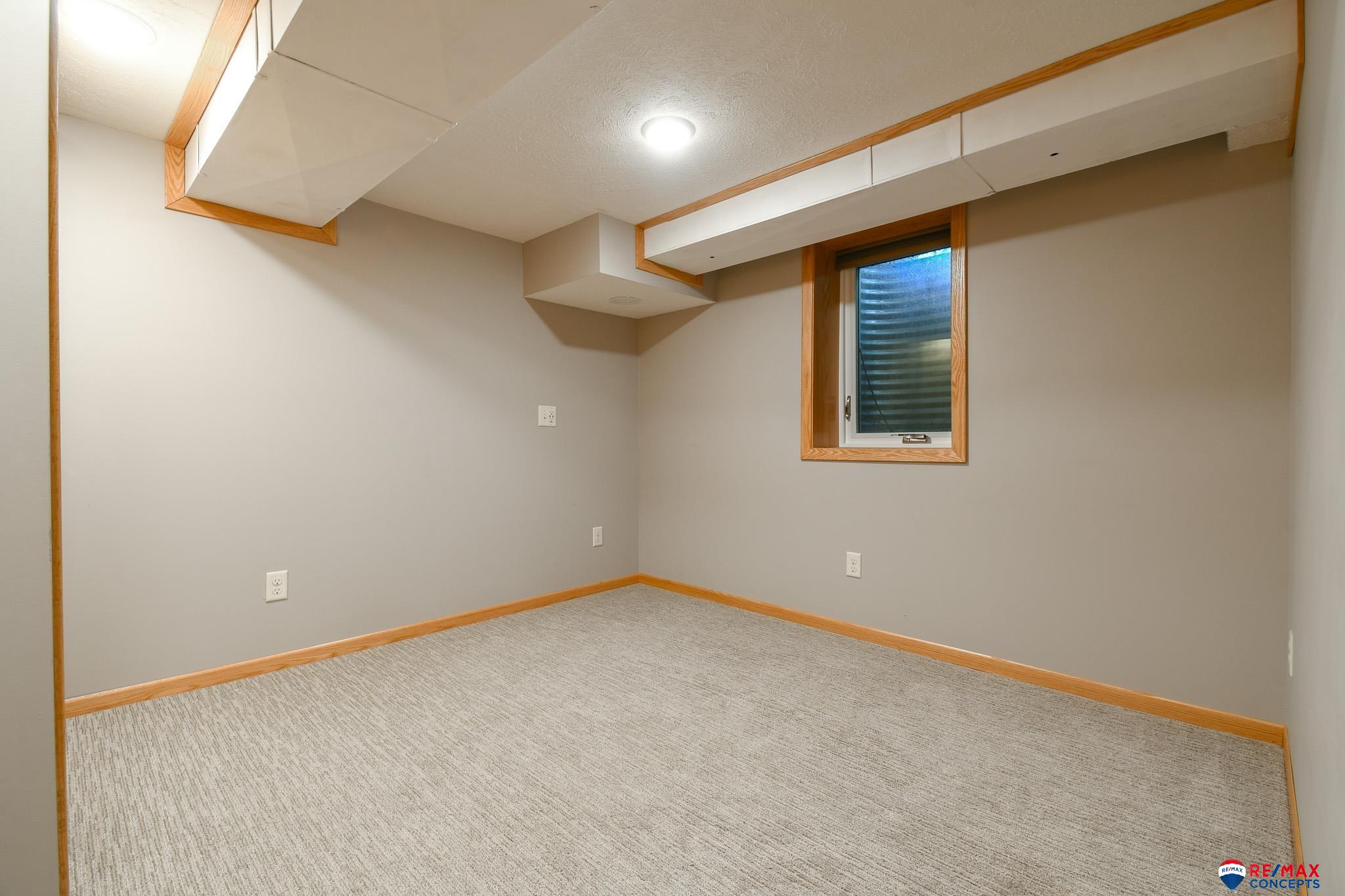 329 Carolyn Court, Lincoln, Nebraska image 33