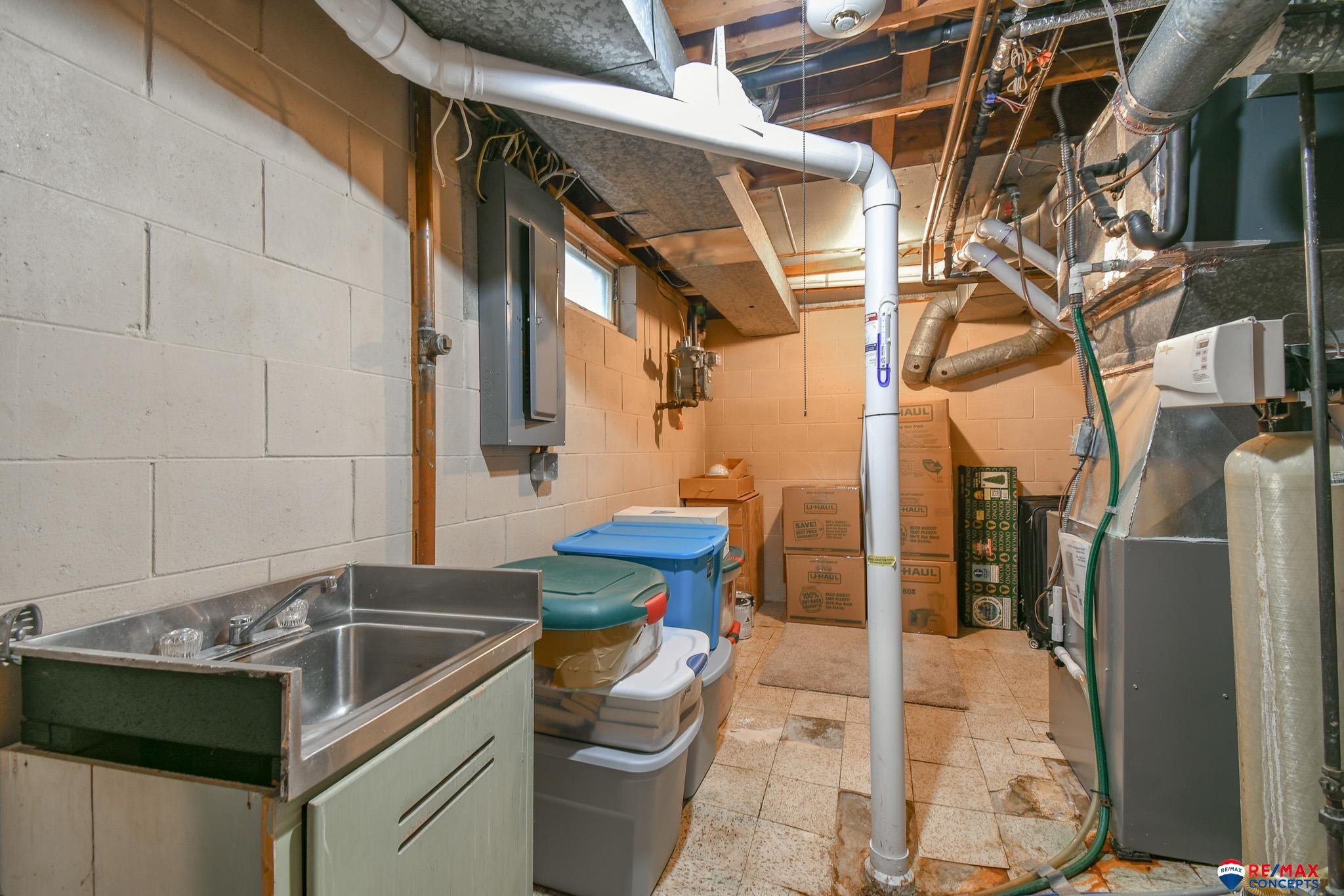 329 Carolyn Court, Lincoln, Nebraska image 35