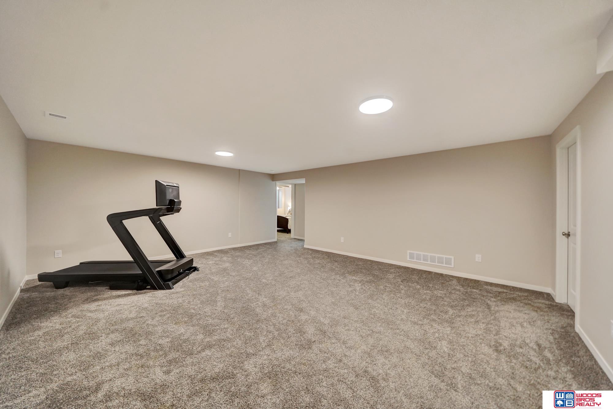 2744 Kings Corner Drive, Lincoln, Nebraska image 24