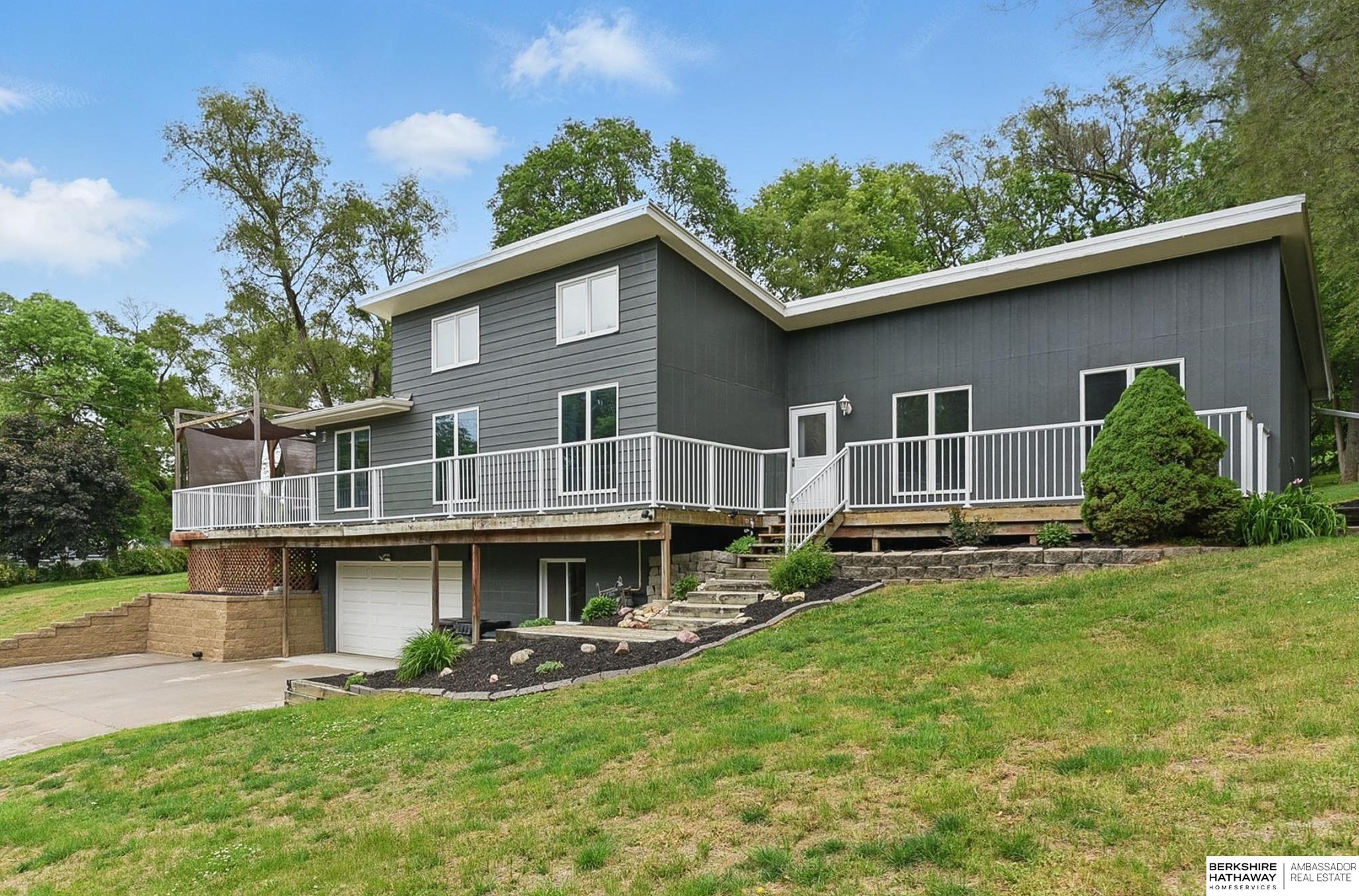 18640 Cathy Lane, Council Bluffs, Iowa image 2