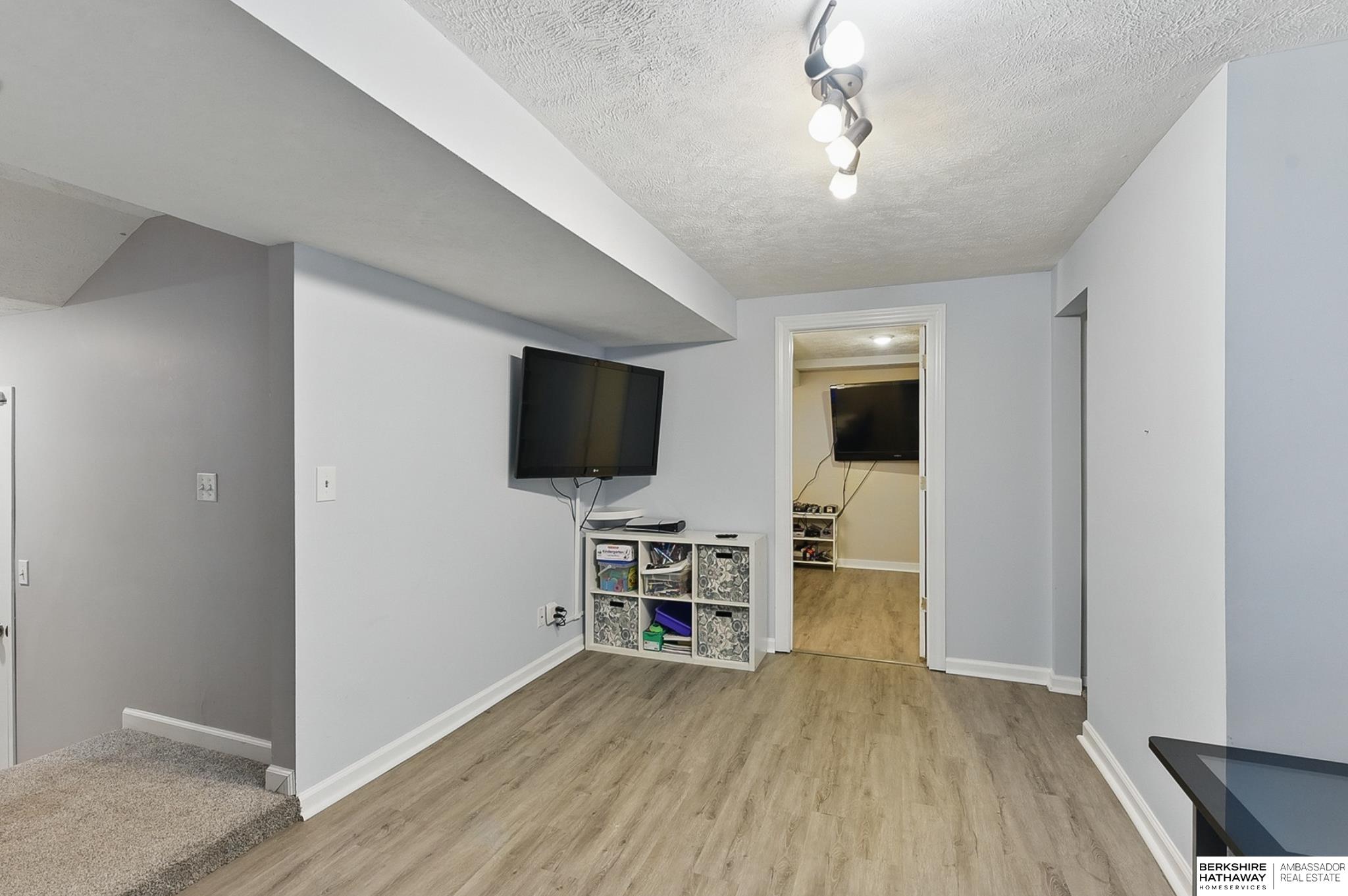 18640 Cathy Lane, Council Bluffs, Iowa image 36