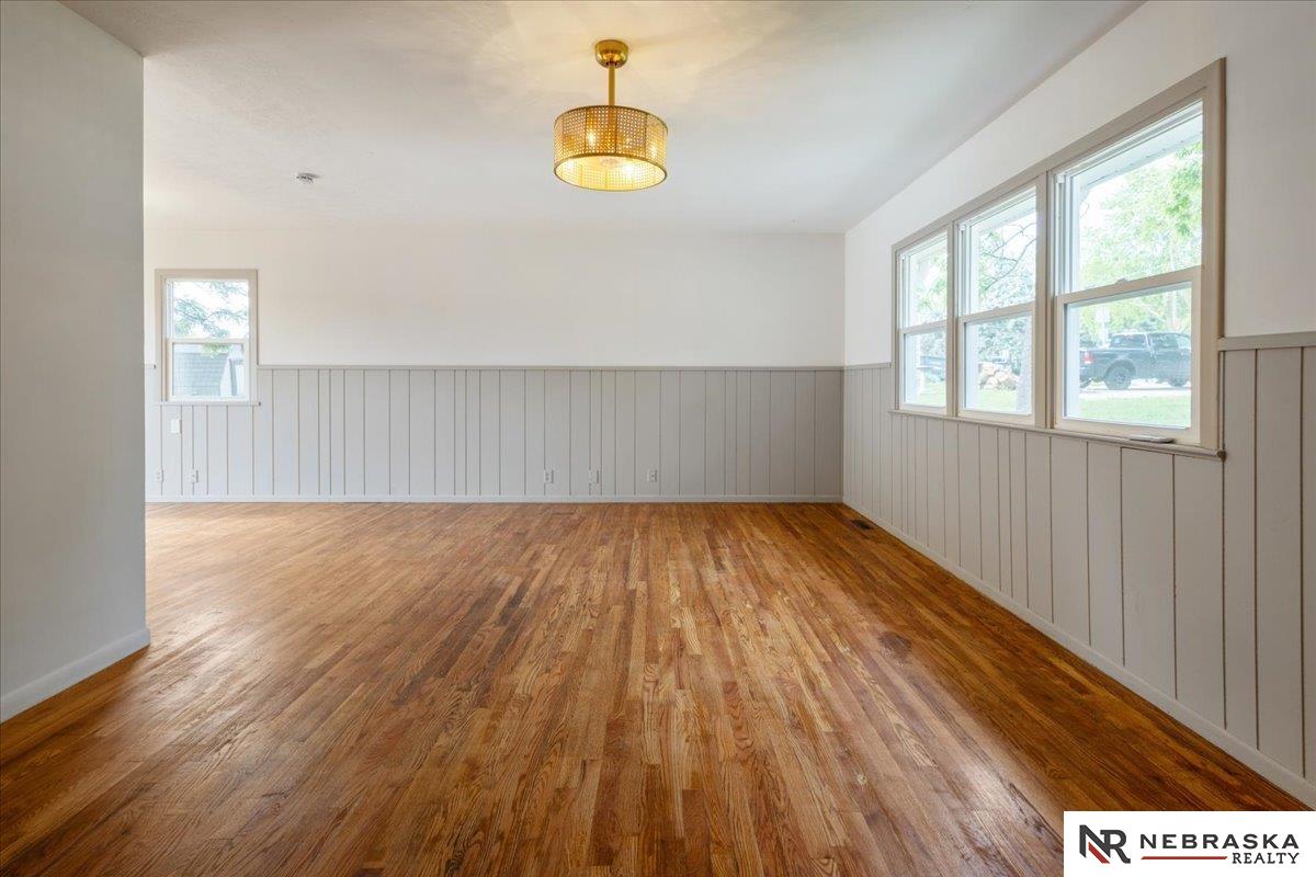 8261 Stephanie Lane, Bellevue, Nebraska image 3