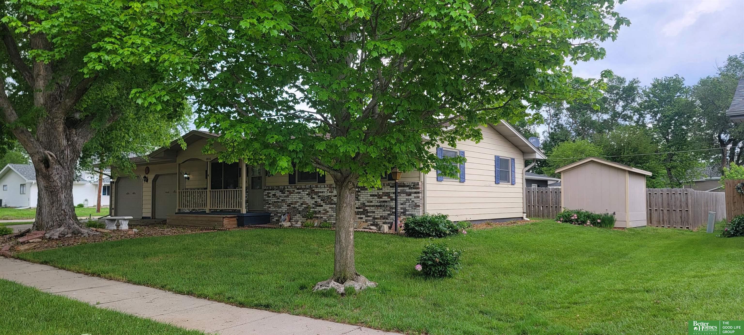 1826 N York Avenue, York, Nebraska image 2