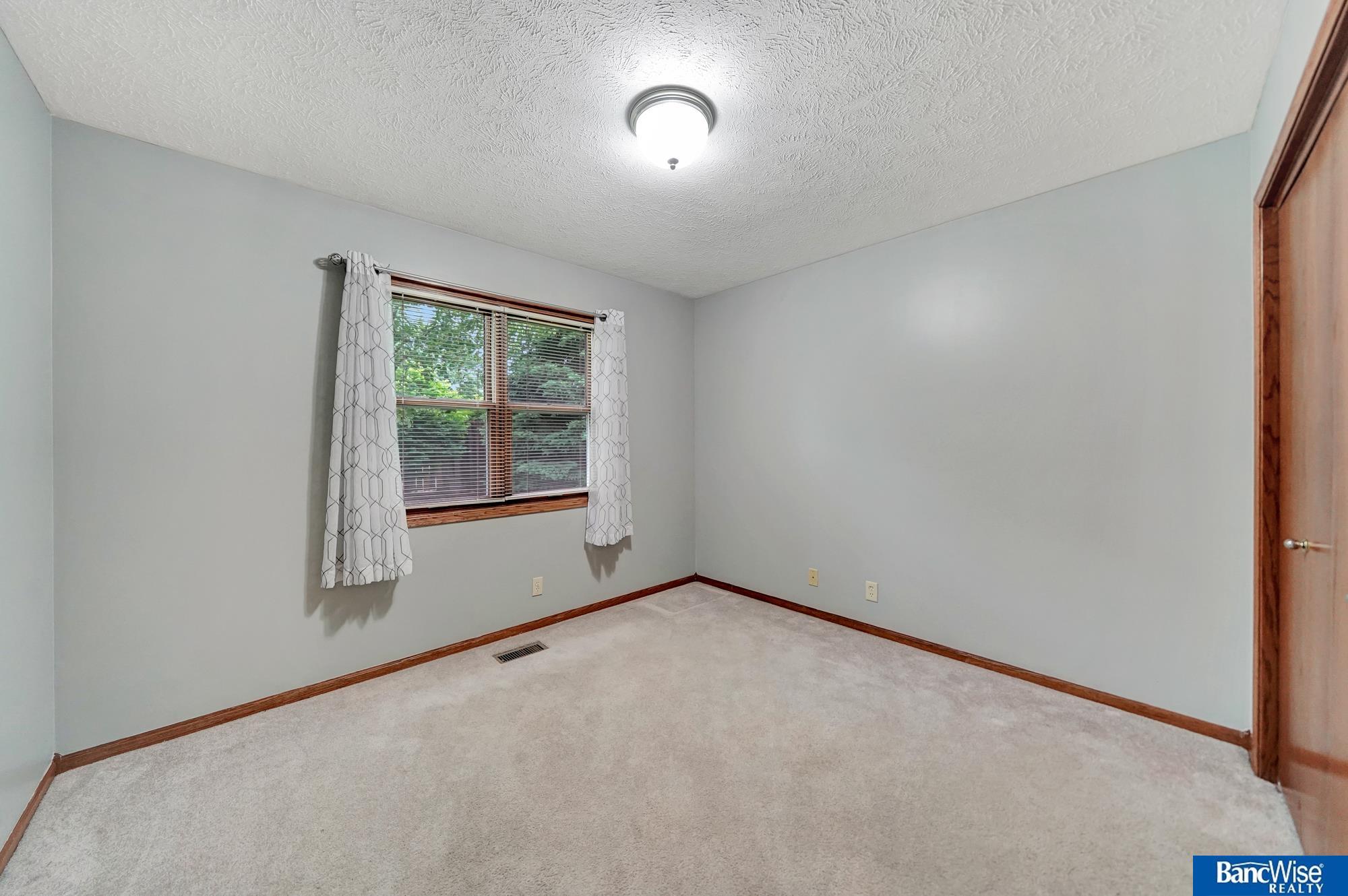 2727 N 75th Street, Lincoln, Nebraska image 28